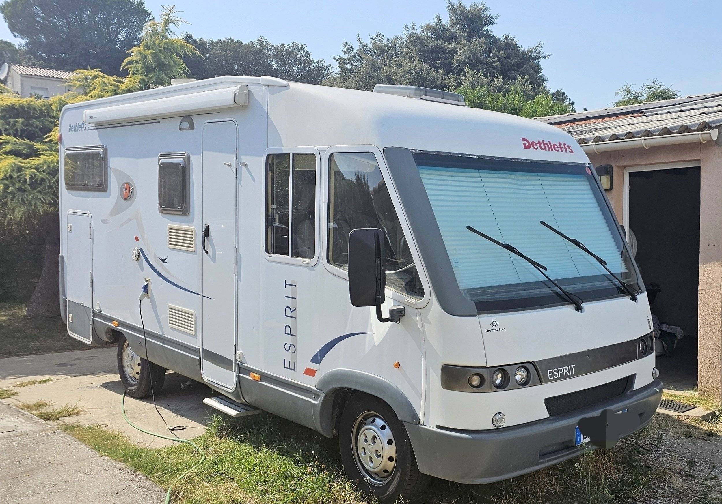 schräge Vorderansicht Fiat Fiat ducato - Yescapa