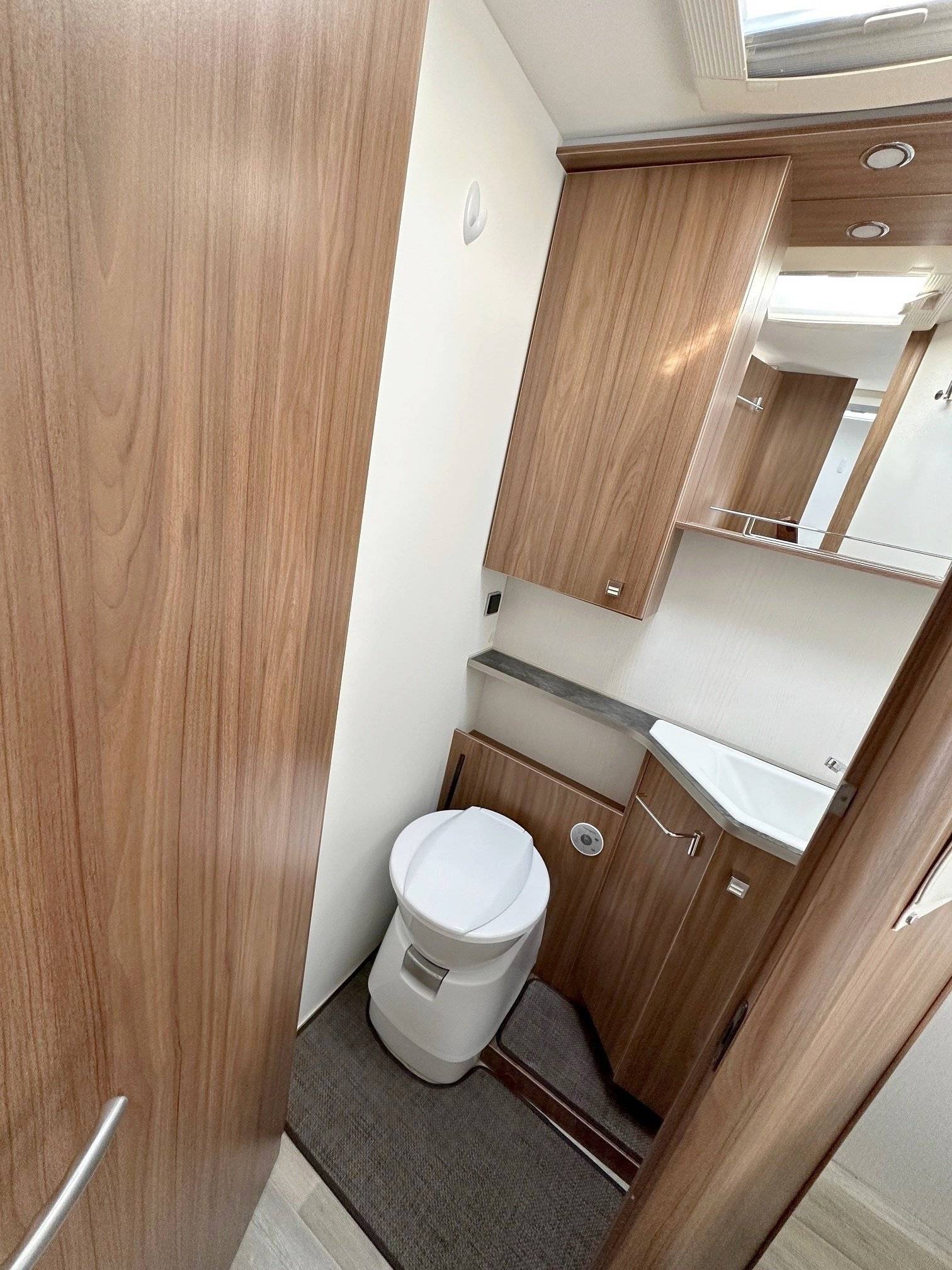 Pilote PILOTE Essentiel P706 C