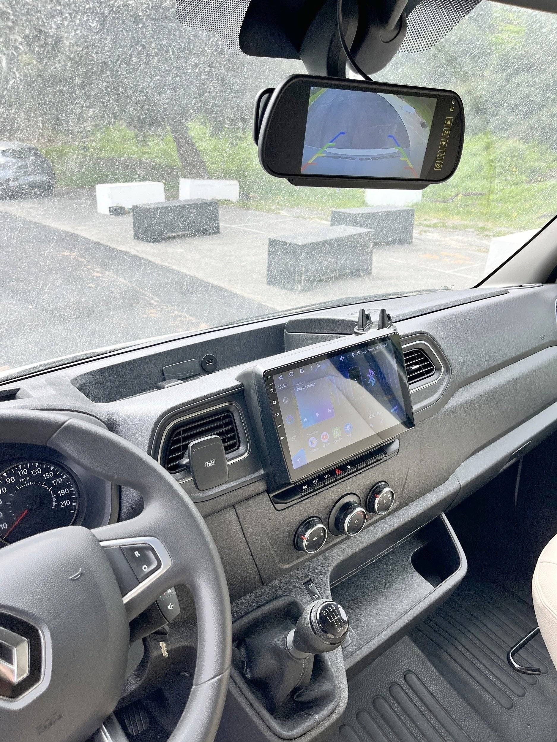 Mclouis Yearling 89 g