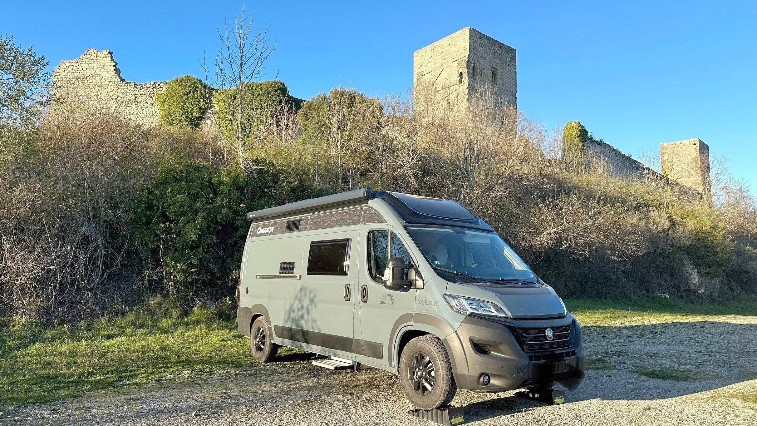 Front view from 3/4 Fiat - Yescapa