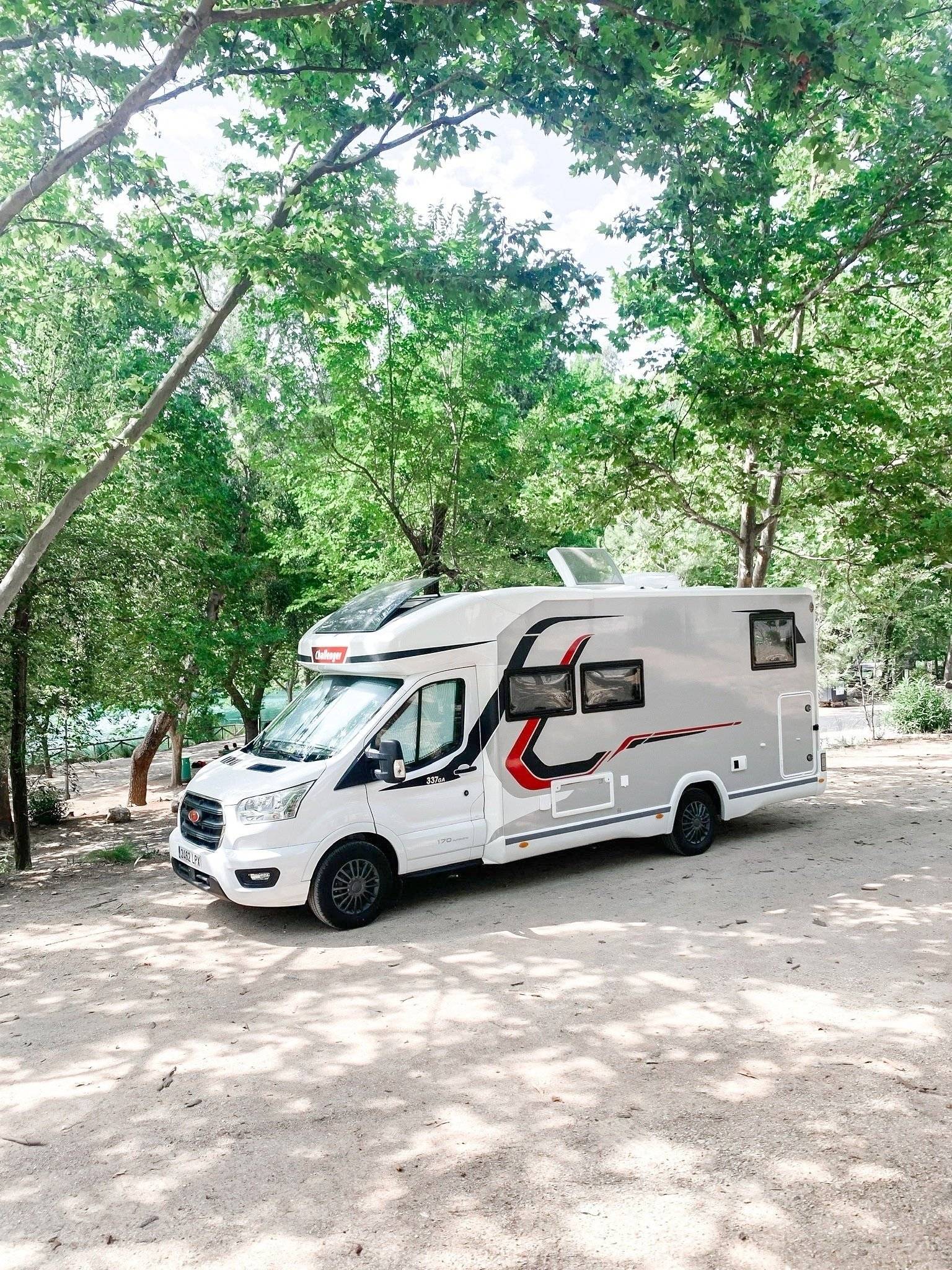 Challenger 170cv automatique