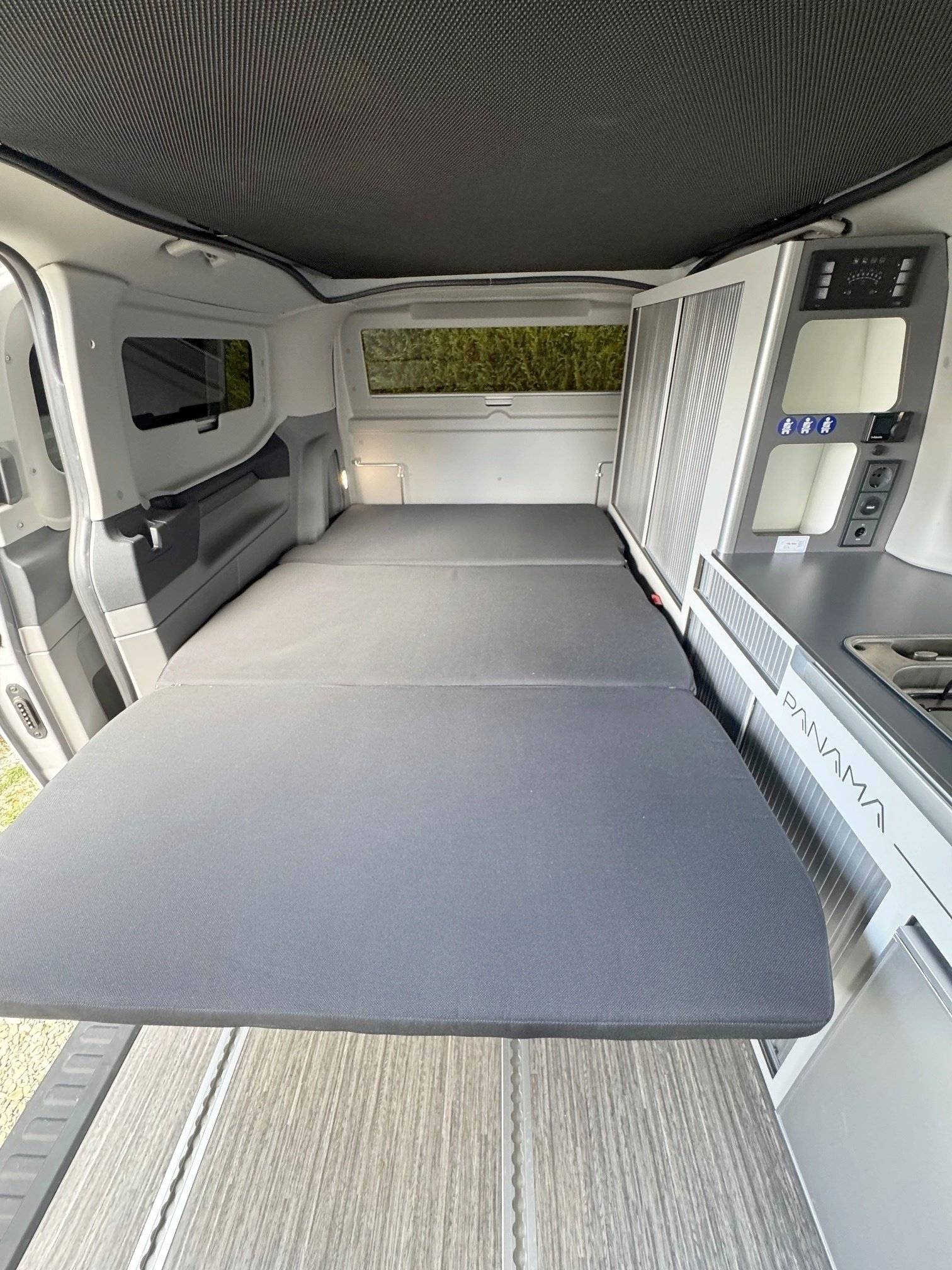 Dormidas Ford TOURNEO PANAMA PEAK 10+ - Yescapa