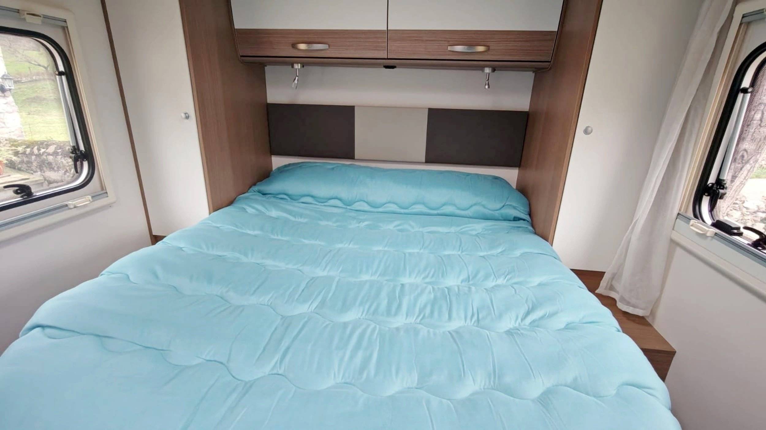 Berth Fiat Ducato 2,3 l 140 CV - Yescapa