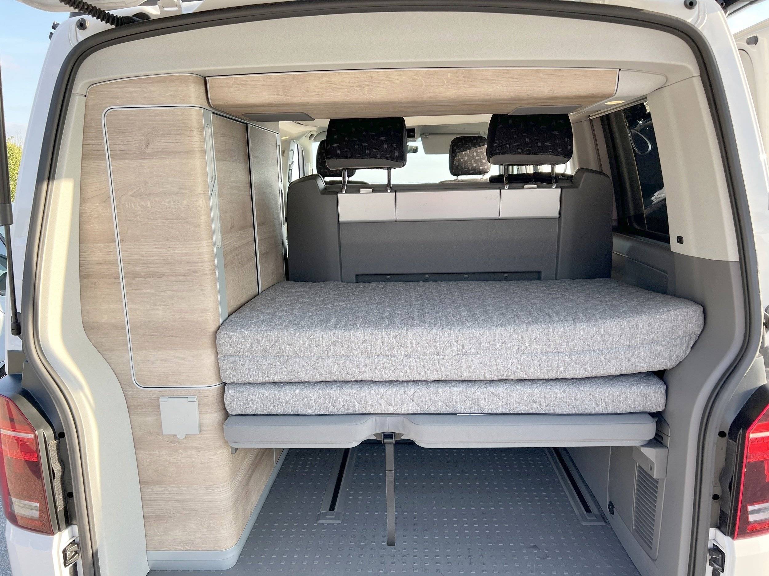 Volkswagen Volkswagen T6.1 California Ocean