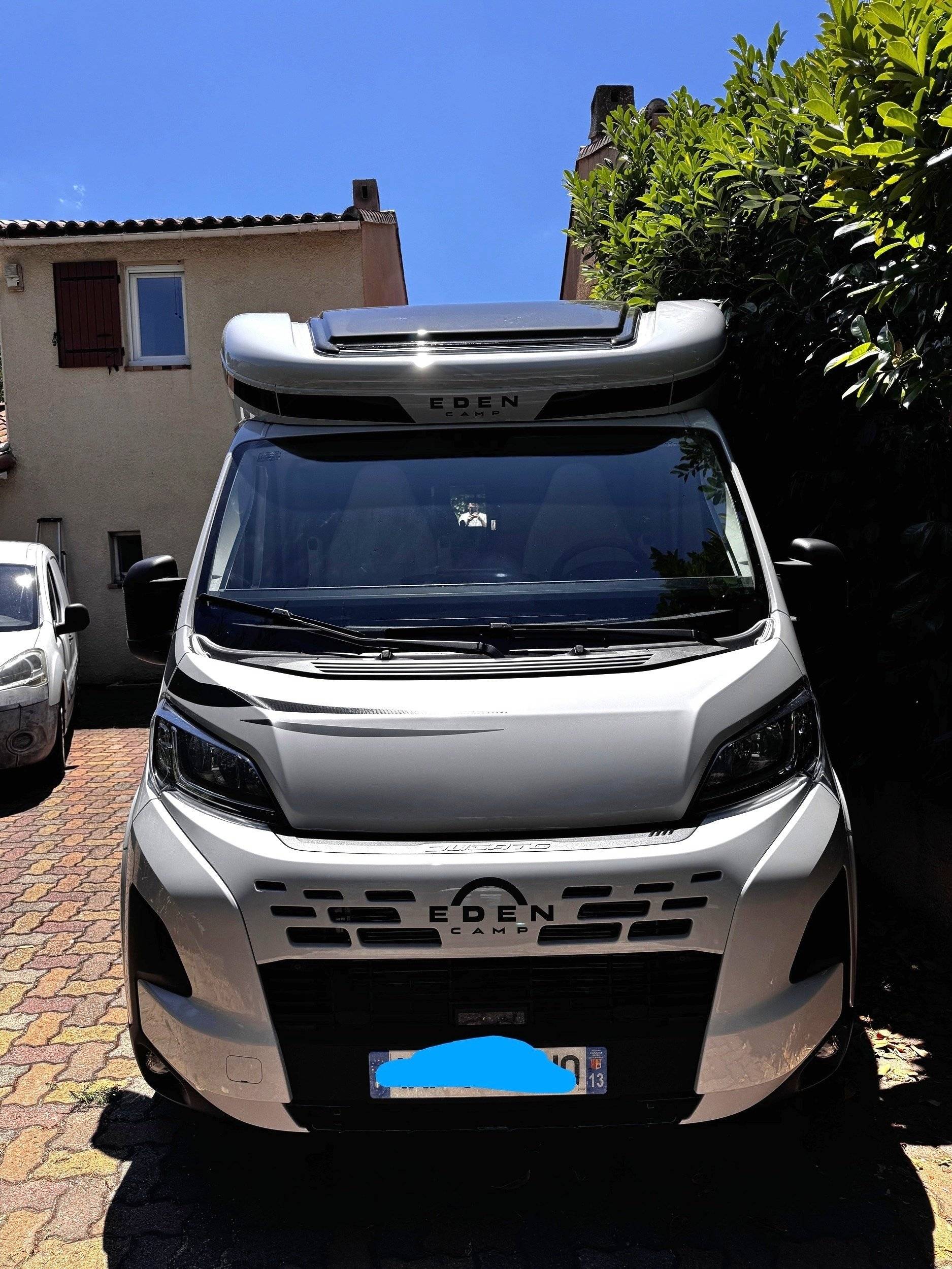Vista frontale a ¾ Fiat Fiat - Yescapa