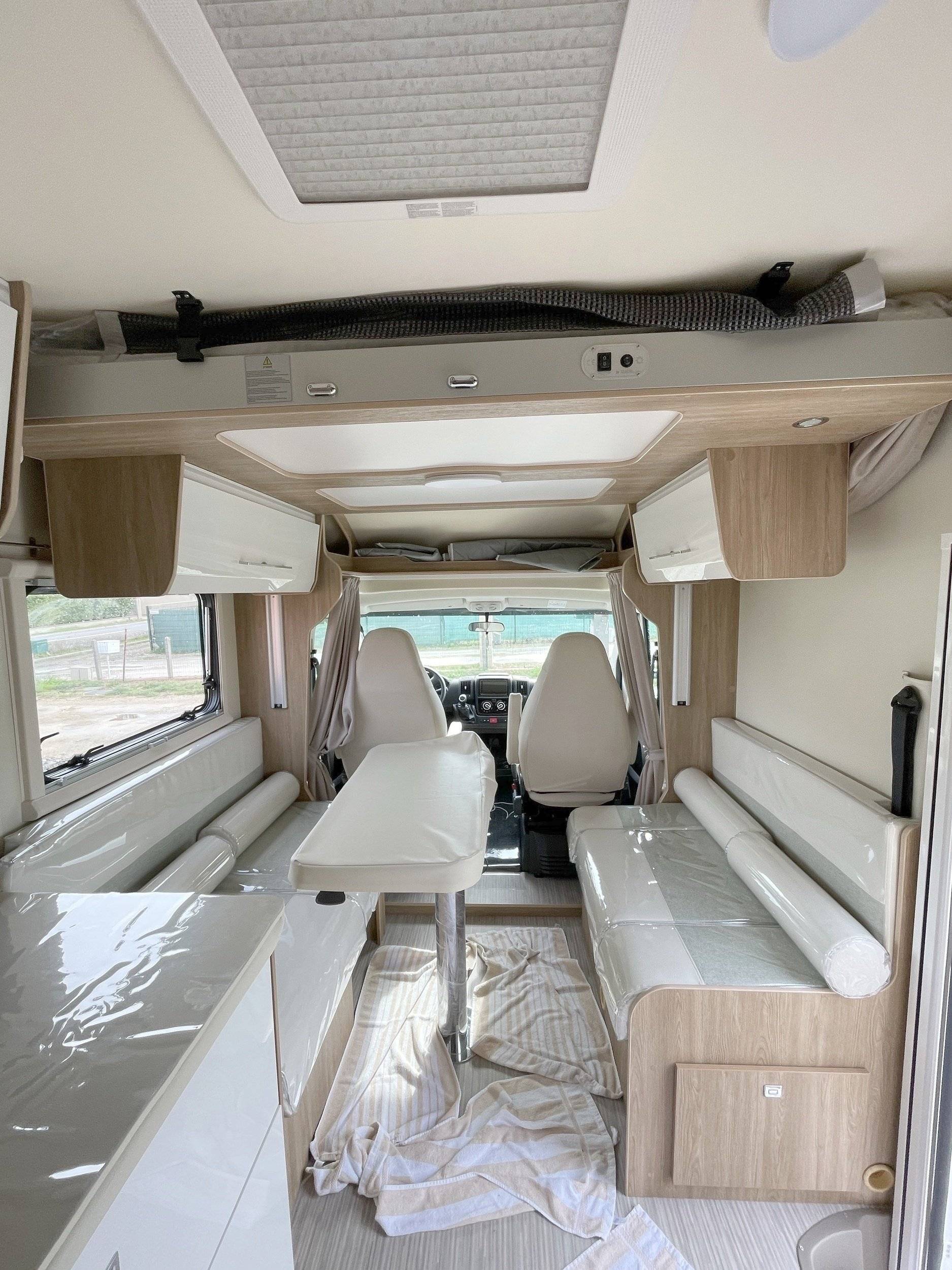 Challenger 08 Prestige