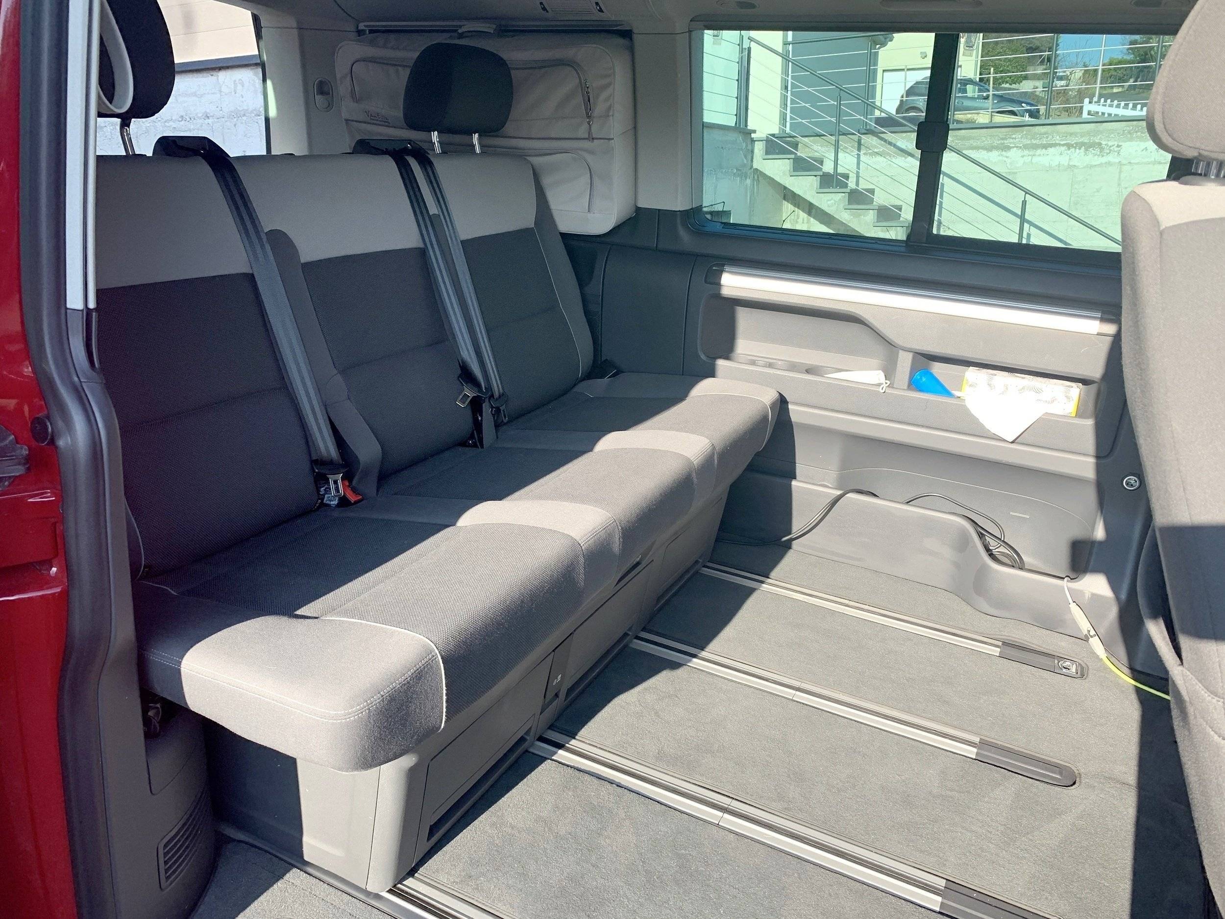 Coin repas Volkswagen California Beach Edition 140 CV - Yescapa