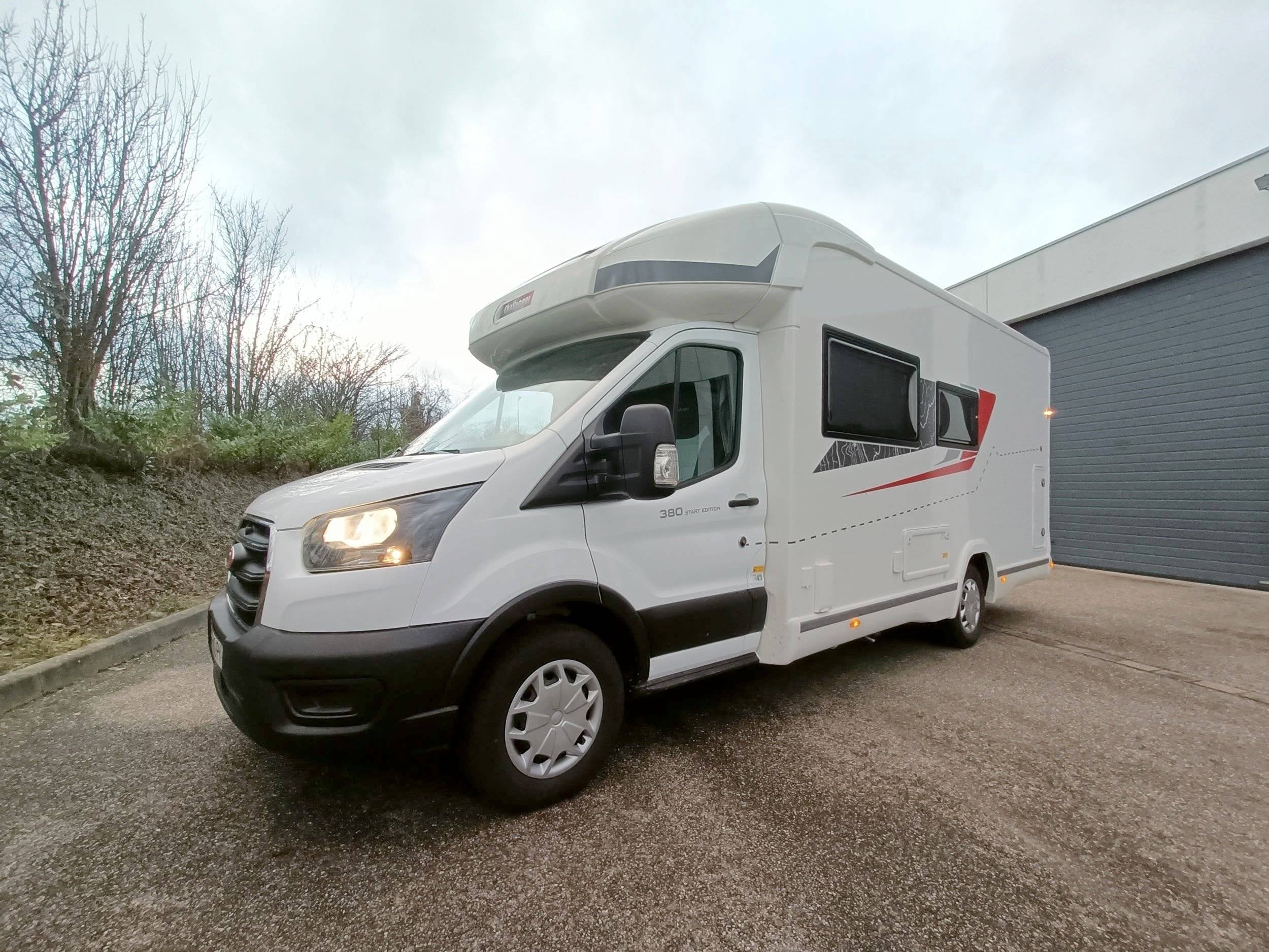 Challenger START EDITION 380