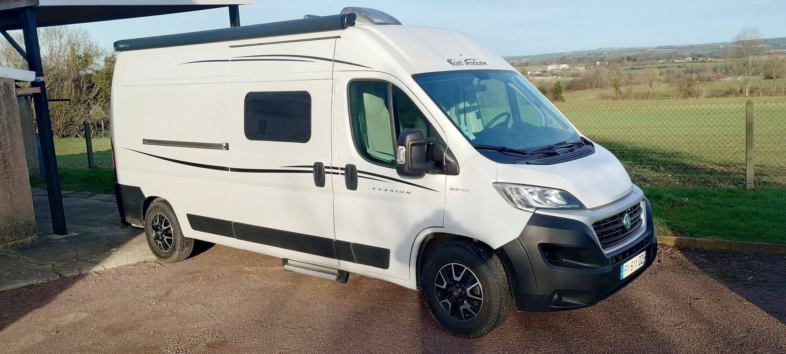 Font Vendôme Font vendôme Leader Van Duo