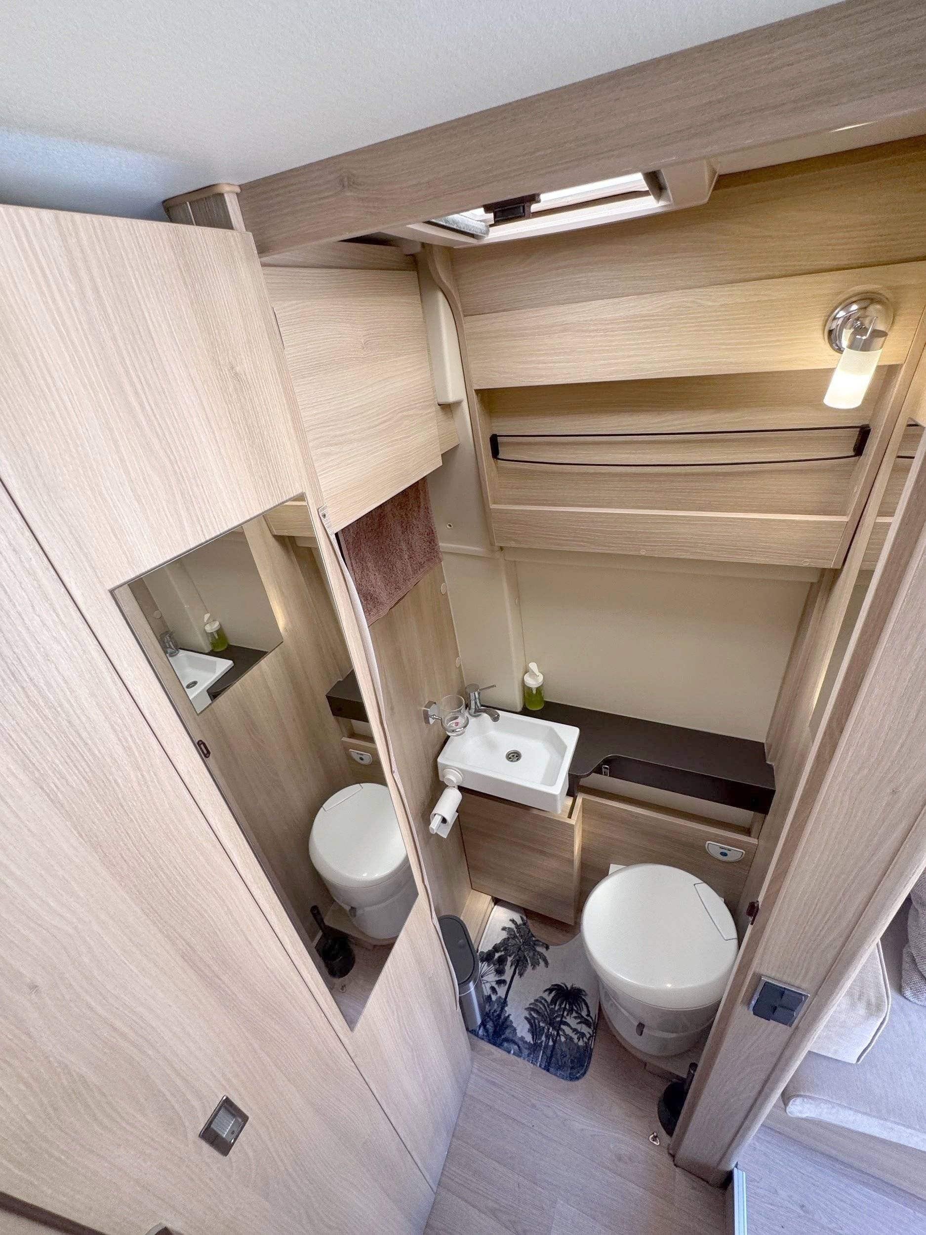 Dreamer Living Van