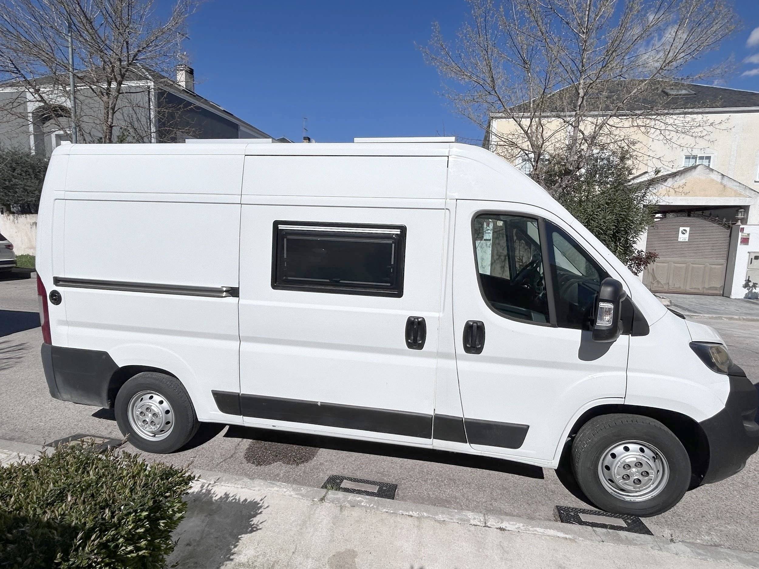 Peugeot Boxer 2,2 l 120 ch.
