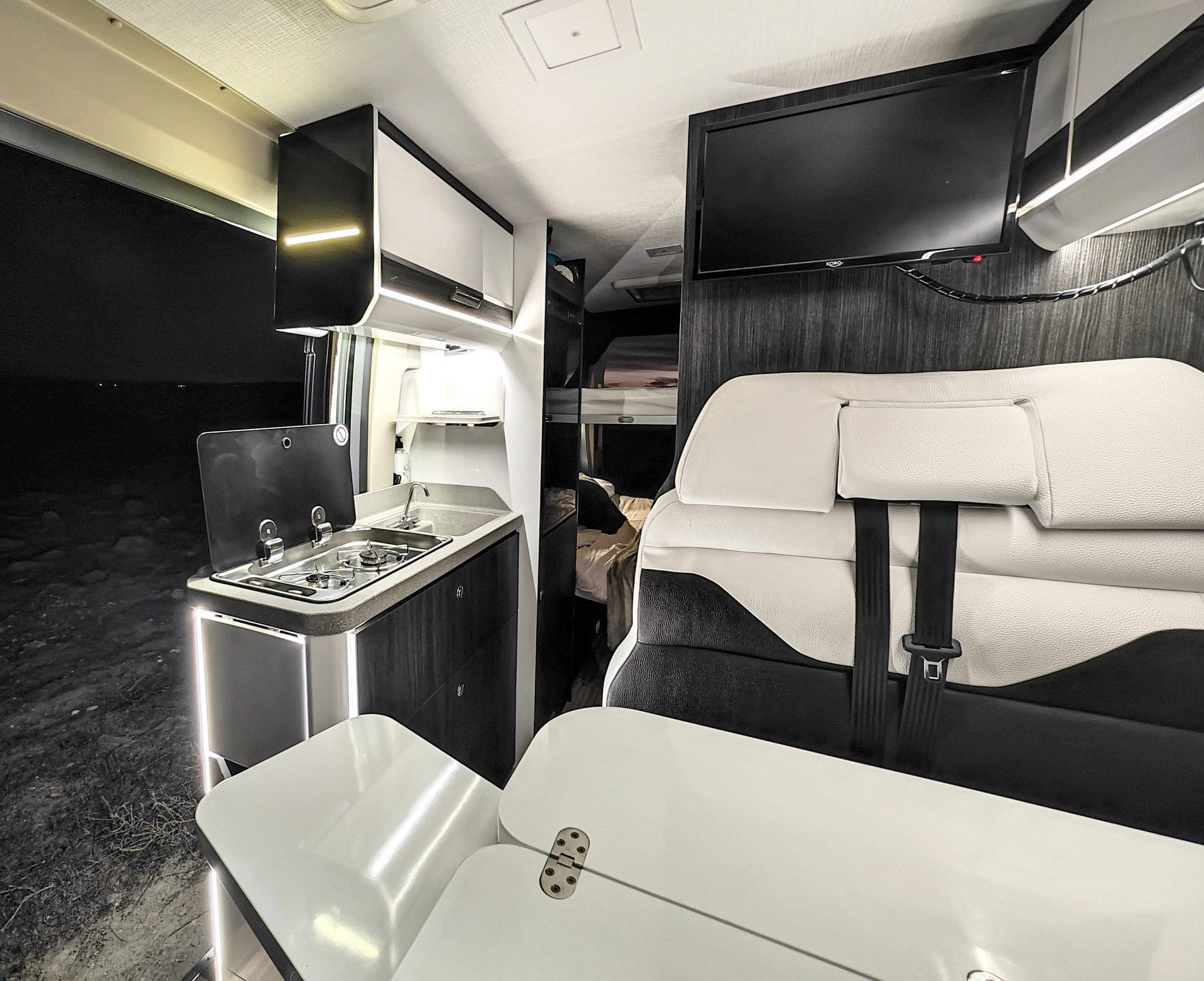Dining Area Fiat Fiat ducato - Yescapa