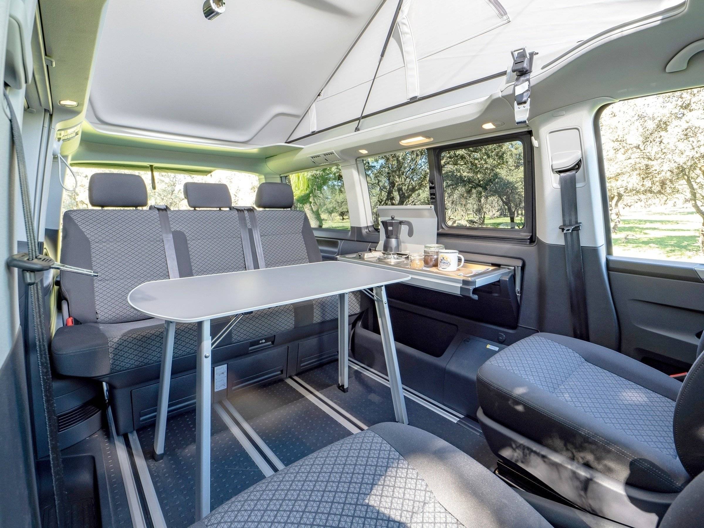 Volkswagen 6.1 California BEACH CAMPER