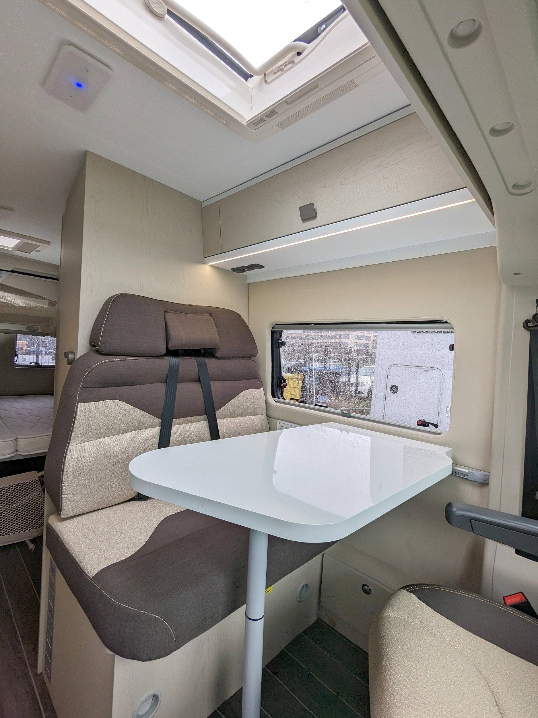 Dinette Fiat Fiat - Yescapa