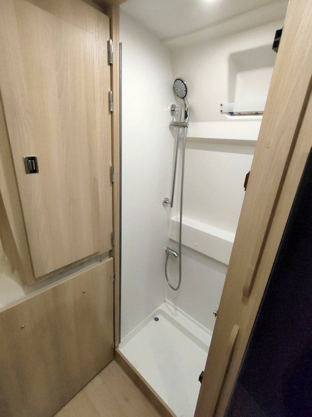 Campérêve 643 LIMITED