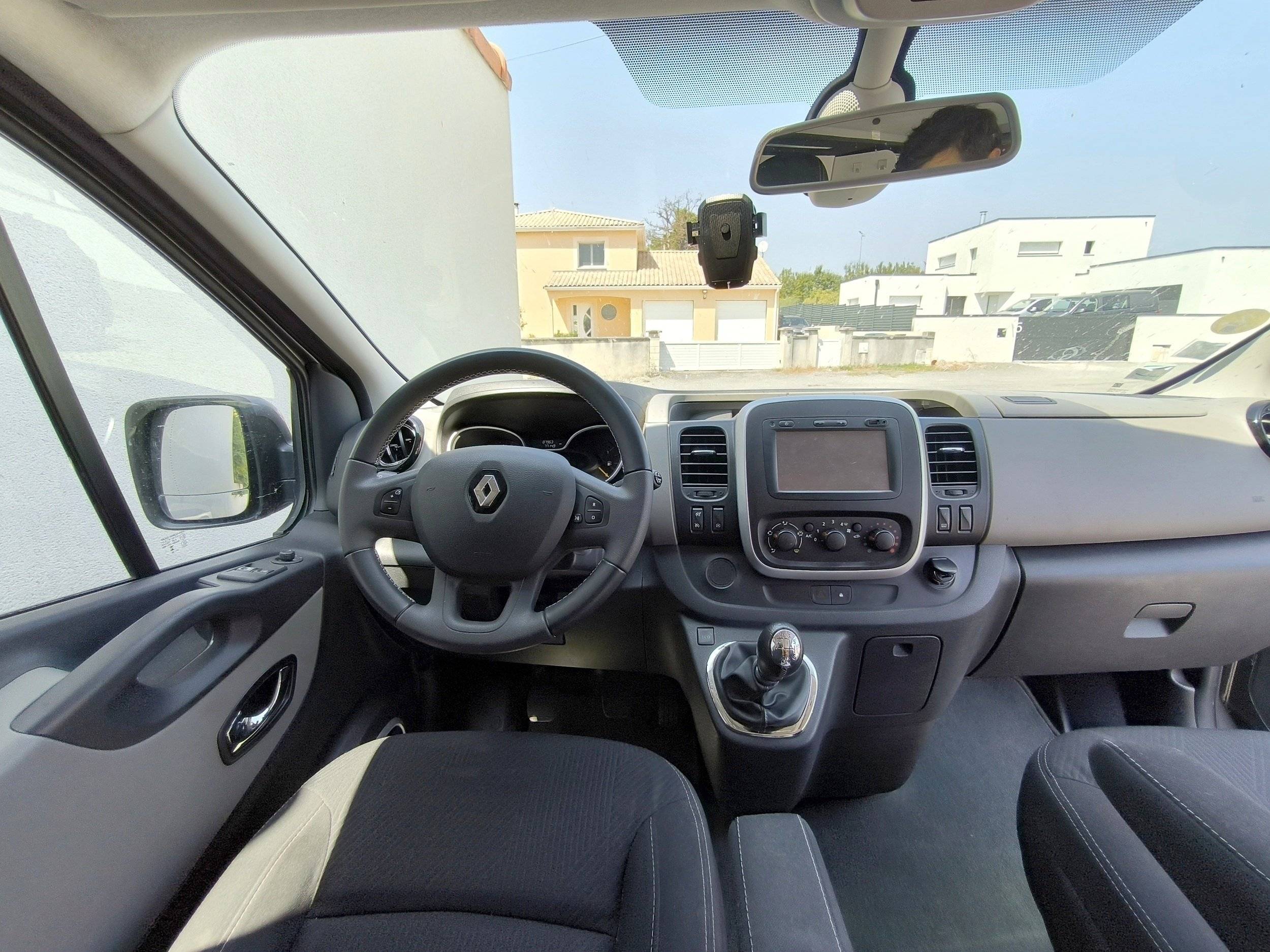 Hanroad RENAULT TRAFIC III Grand Confort