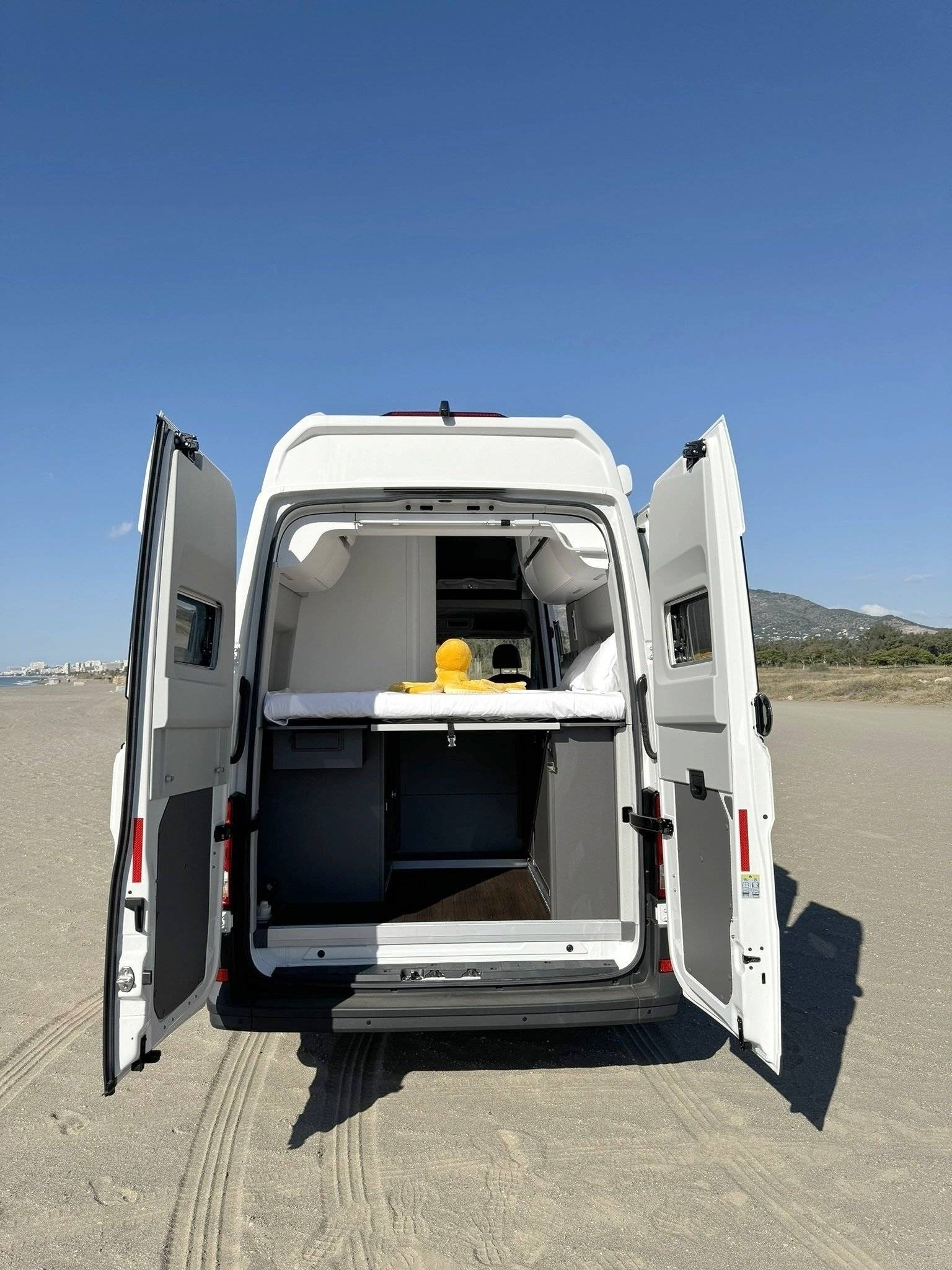 VOLKSWAGEN GRAND CALIFORNIA 600