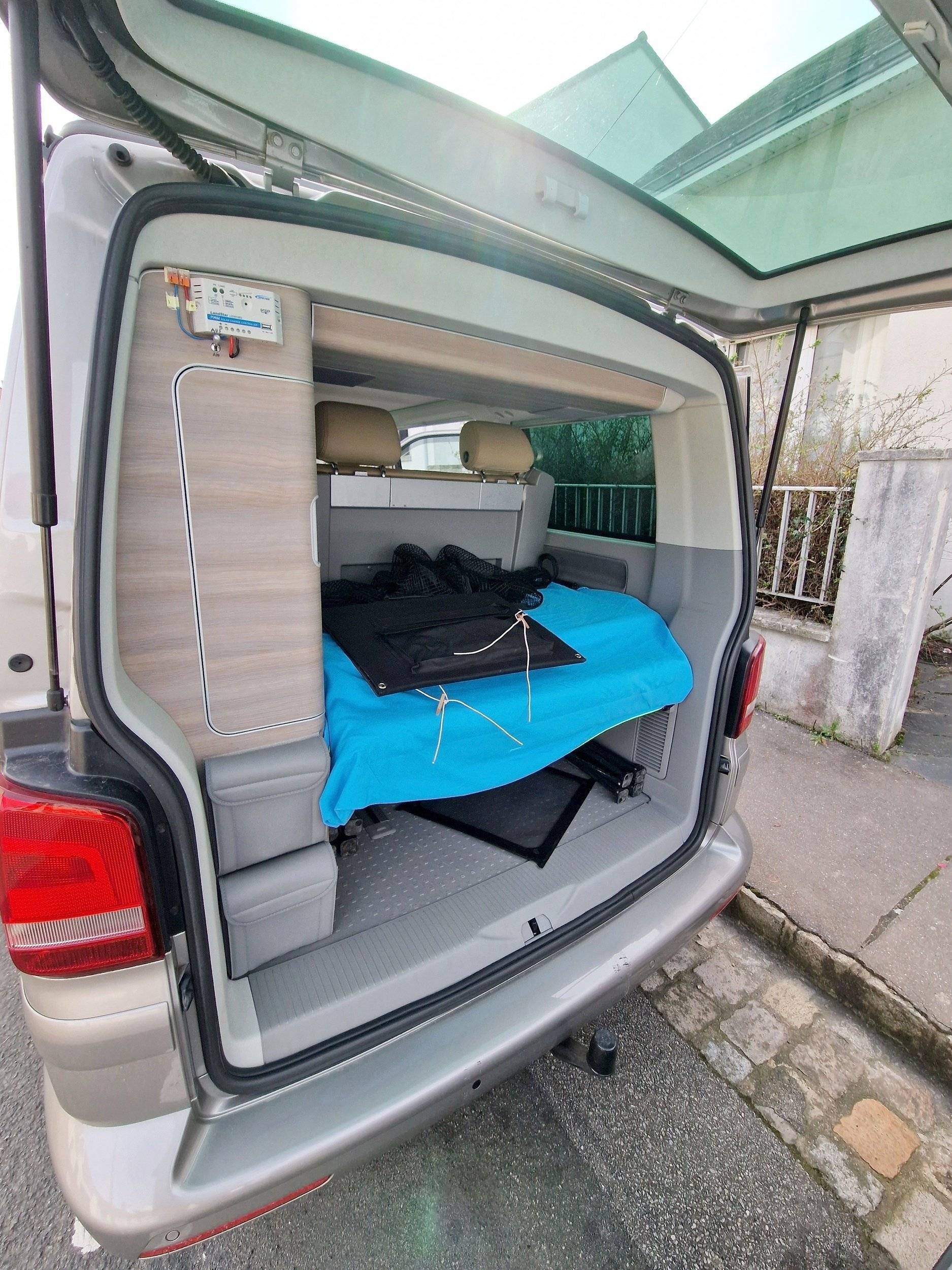 Volkswagen T5 California