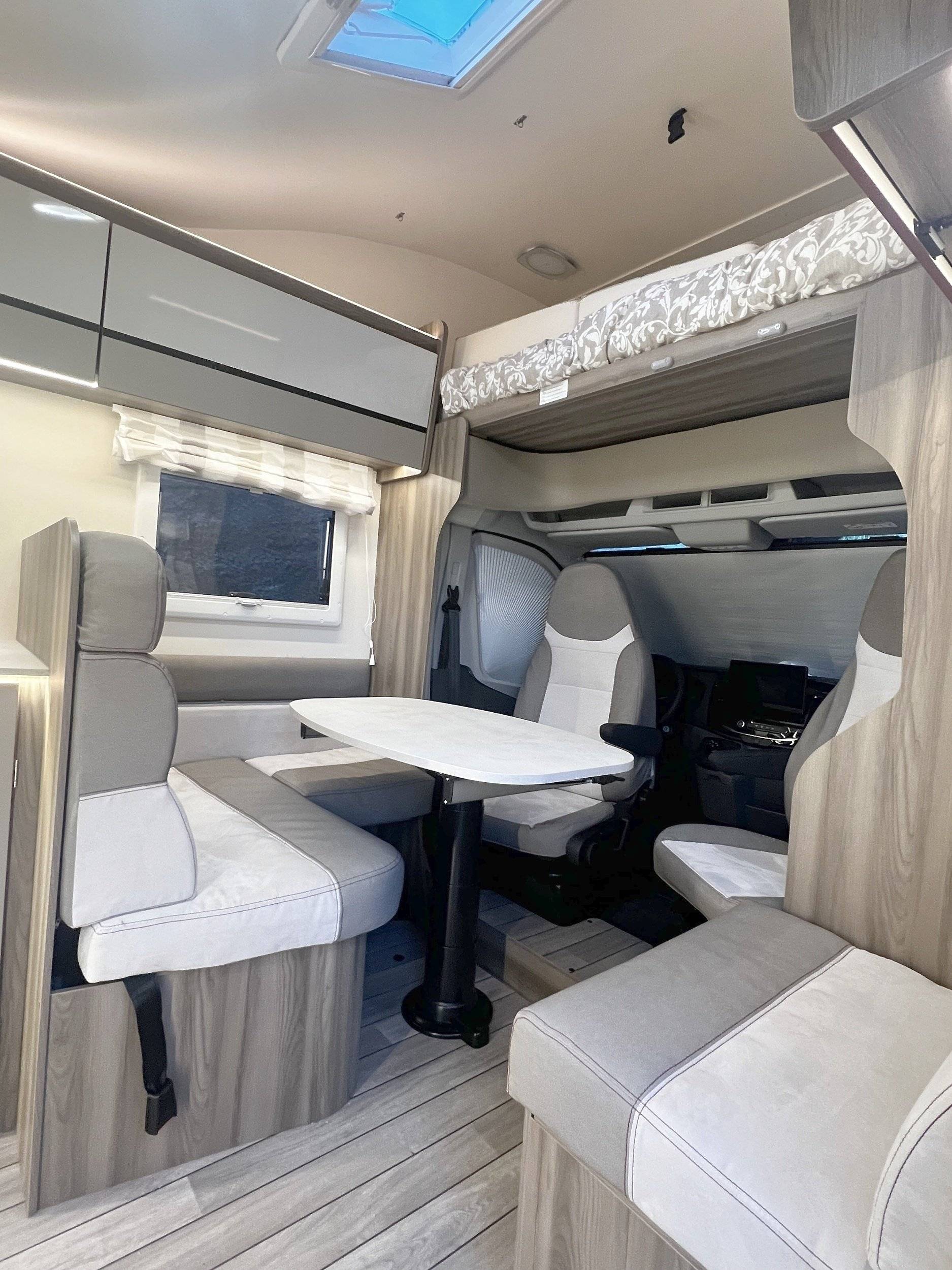 Menjador Ford FORD TRANSIT - Yescapa