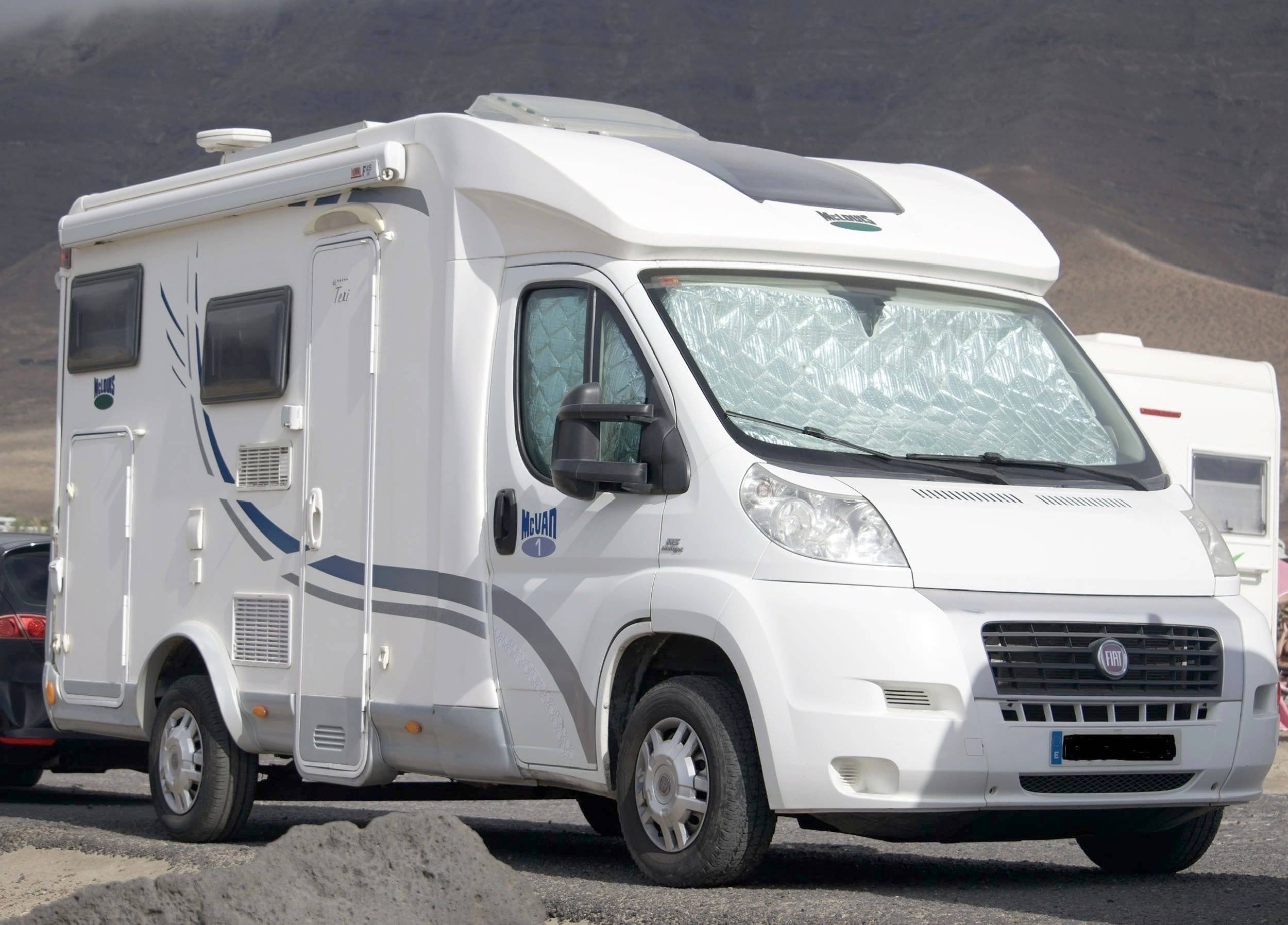 Vista frontale a ¾ Fiat Ducato 2.0 115 ch Multijet II - Yescapa