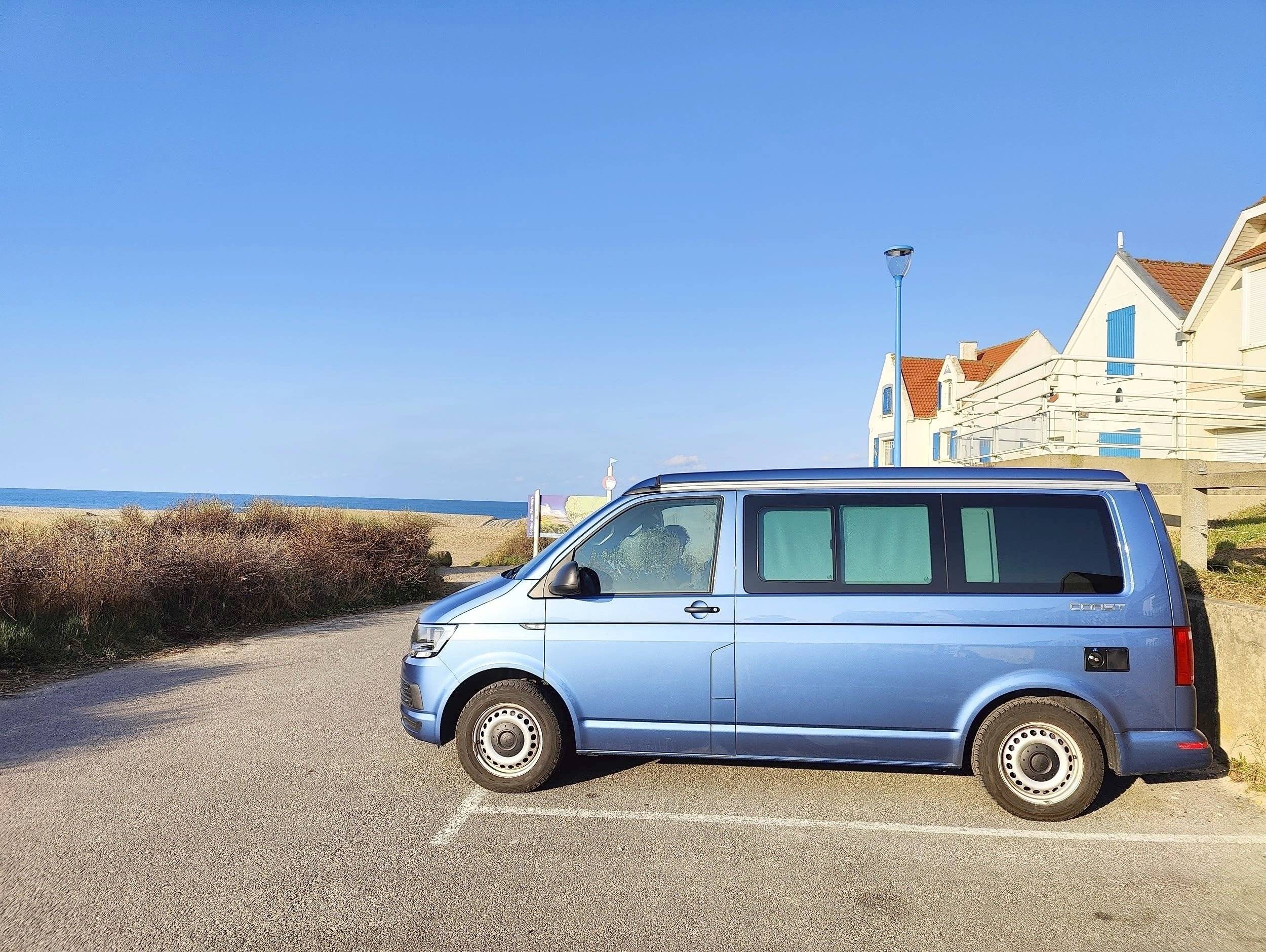 Volkswagen T6 California Coast