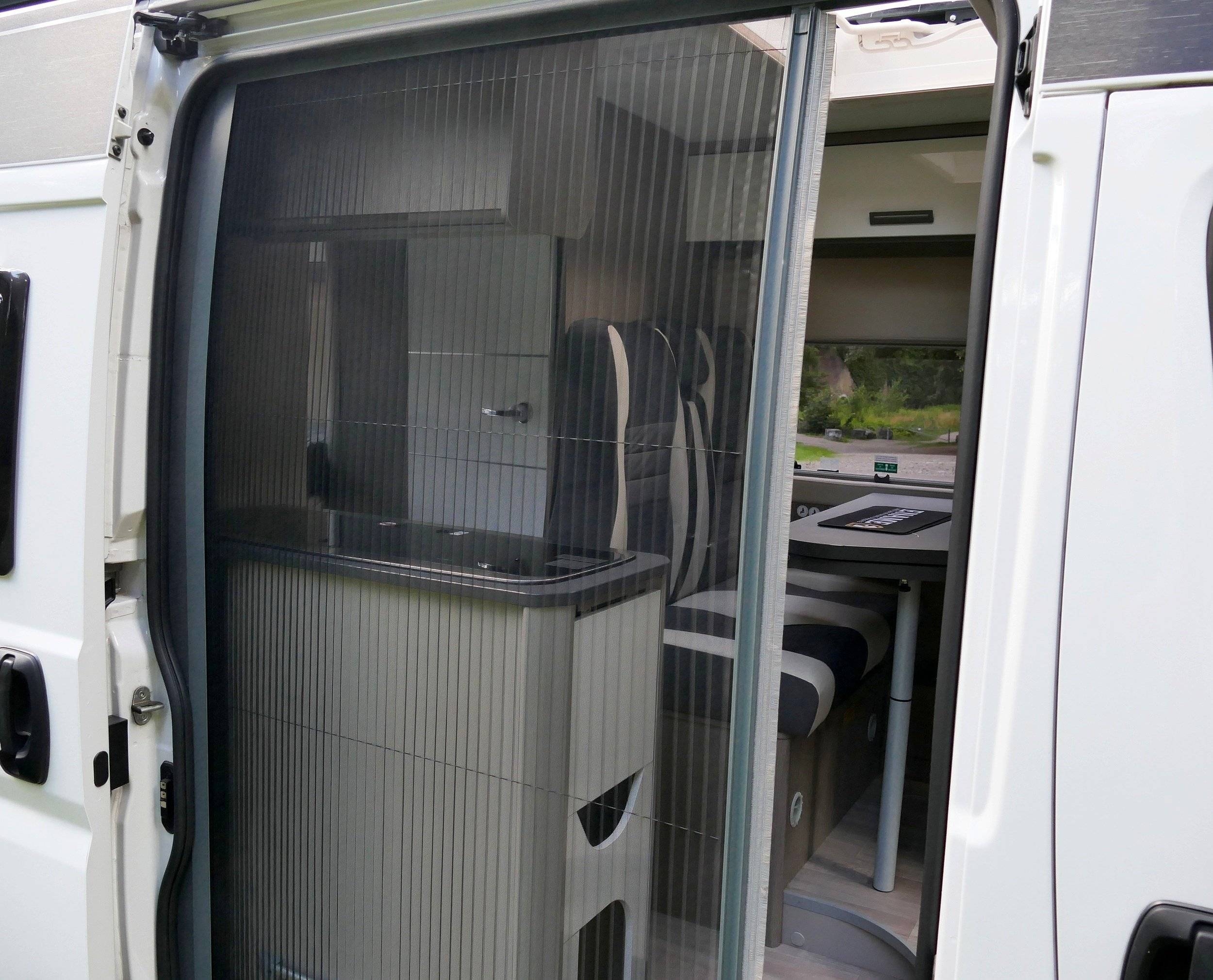 Chausson V690