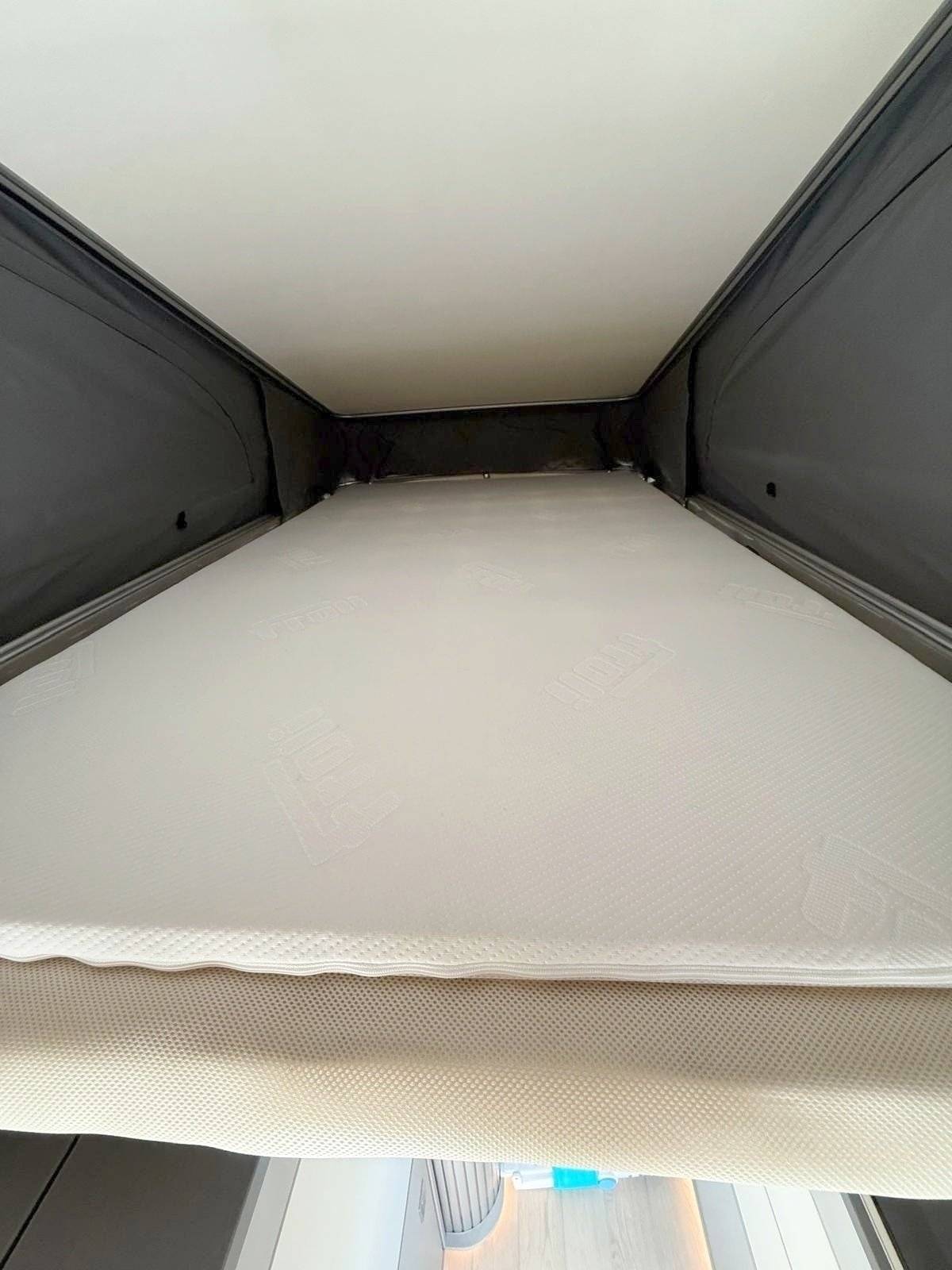 Plazas en cama Volkswagen Volkswagen T6.1 Kepler One - Yescapa