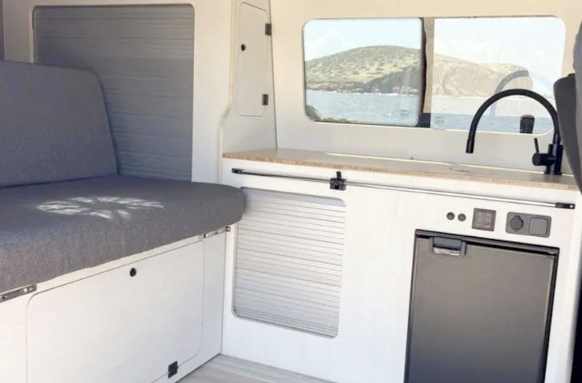 Kitchenette  - Yescapa