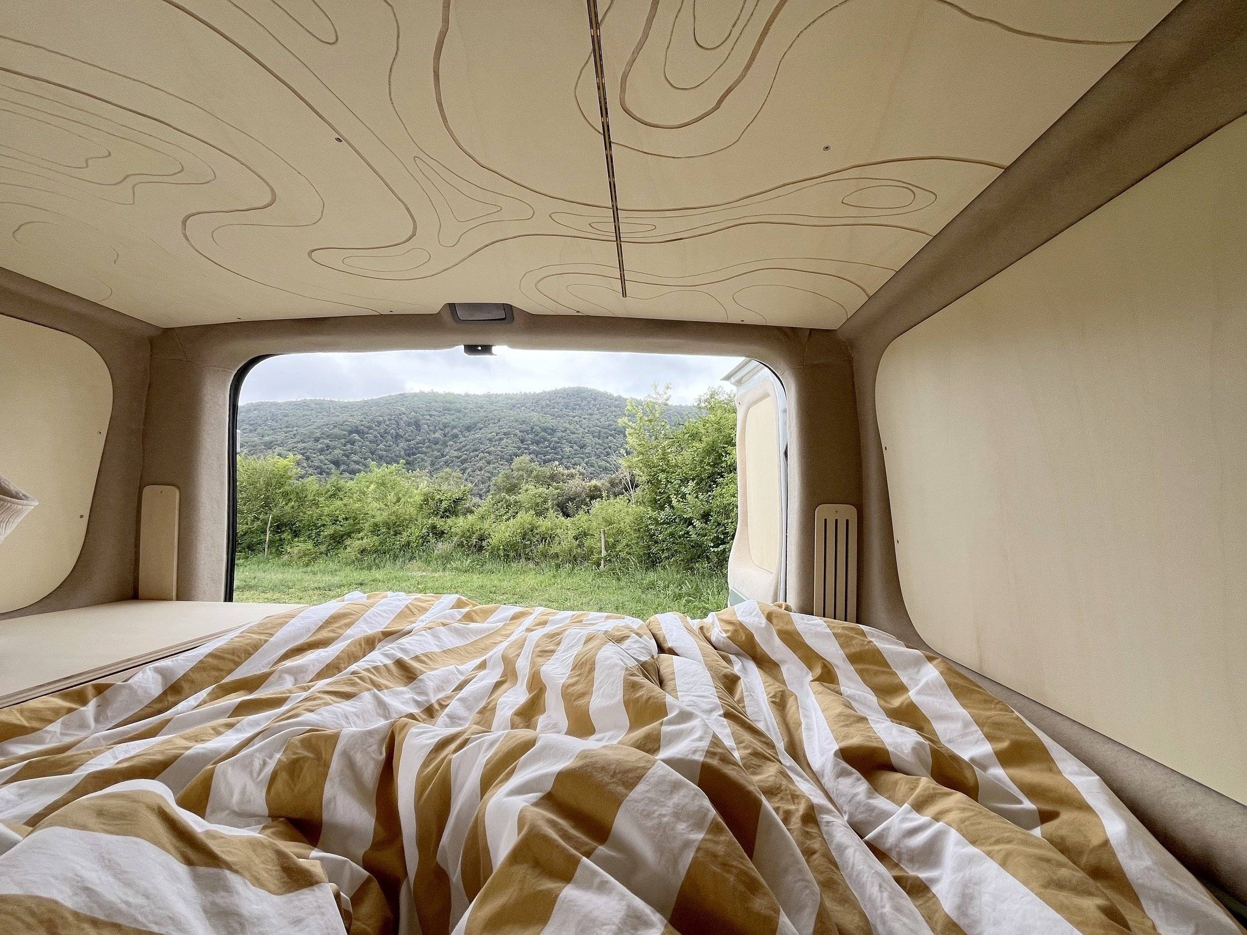 Slaapplaatsen Renault Trafic - Yescapa