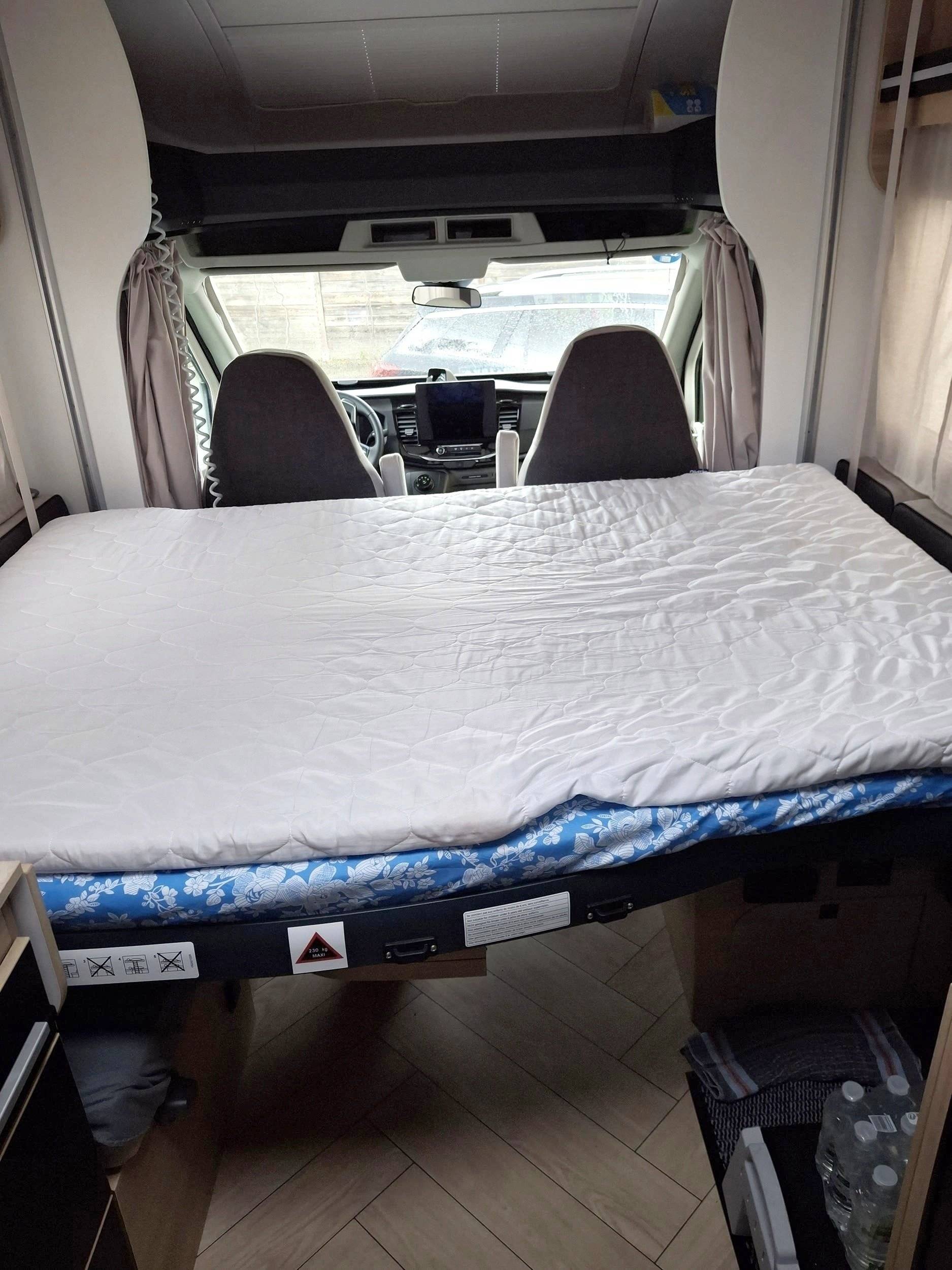Couchages Ford 170cv automatique - Yescapa