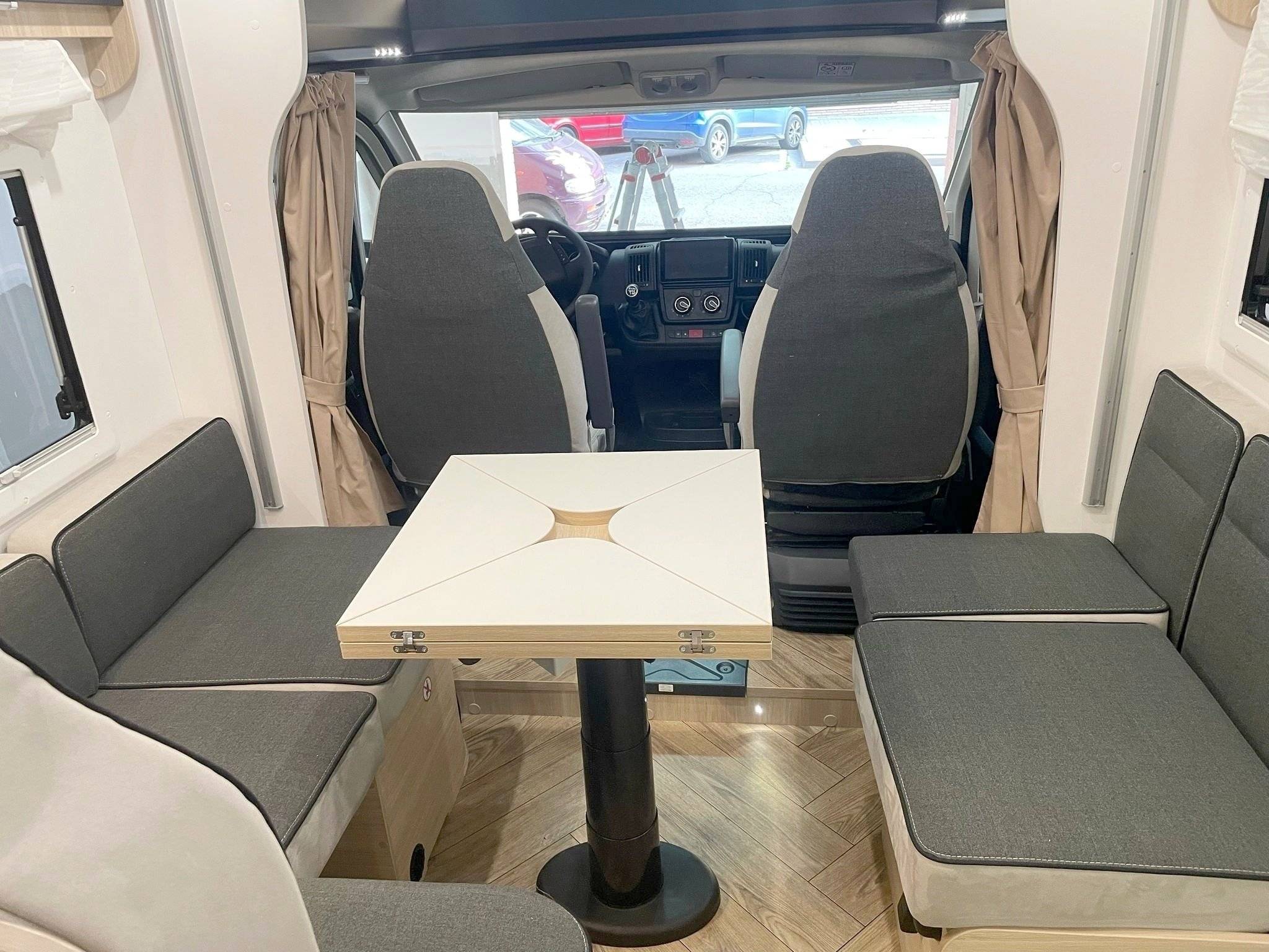 Challenger Challenger 384