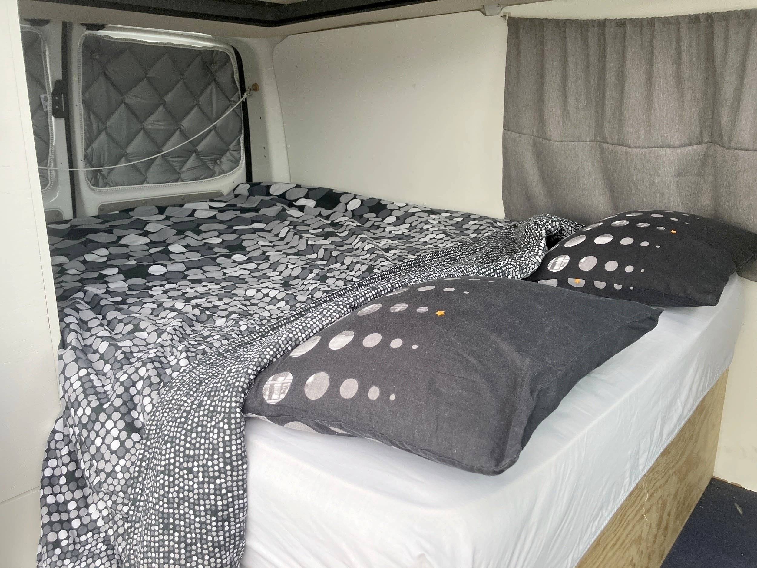 Dormidas Volkswagen T6 Court 2 l 102 ch - Yescapa