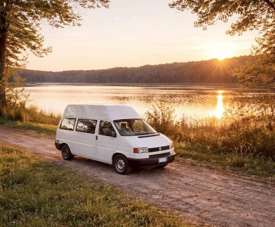 Vue avant de 3/4 Volkswagen T 4 - Yescapa