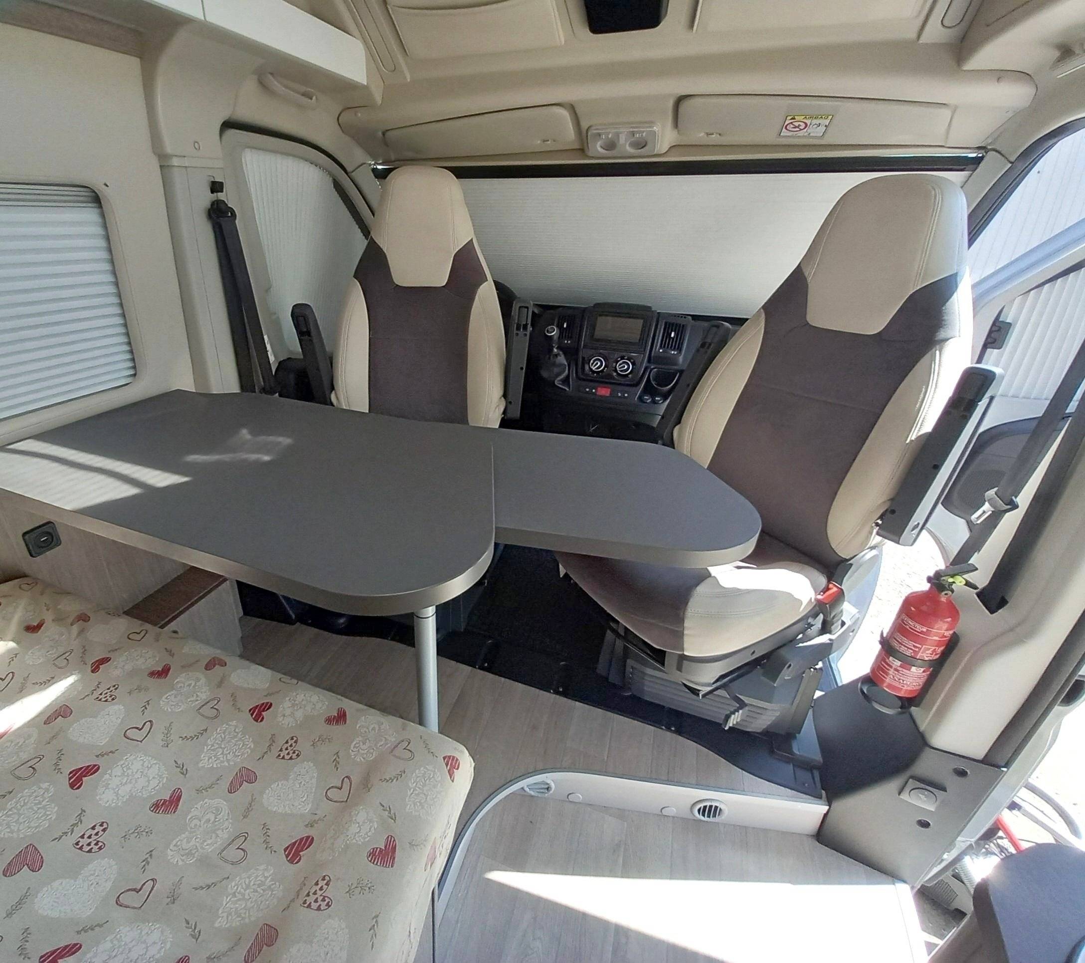 Challenger ROAD EDITION VIP 114 MAX