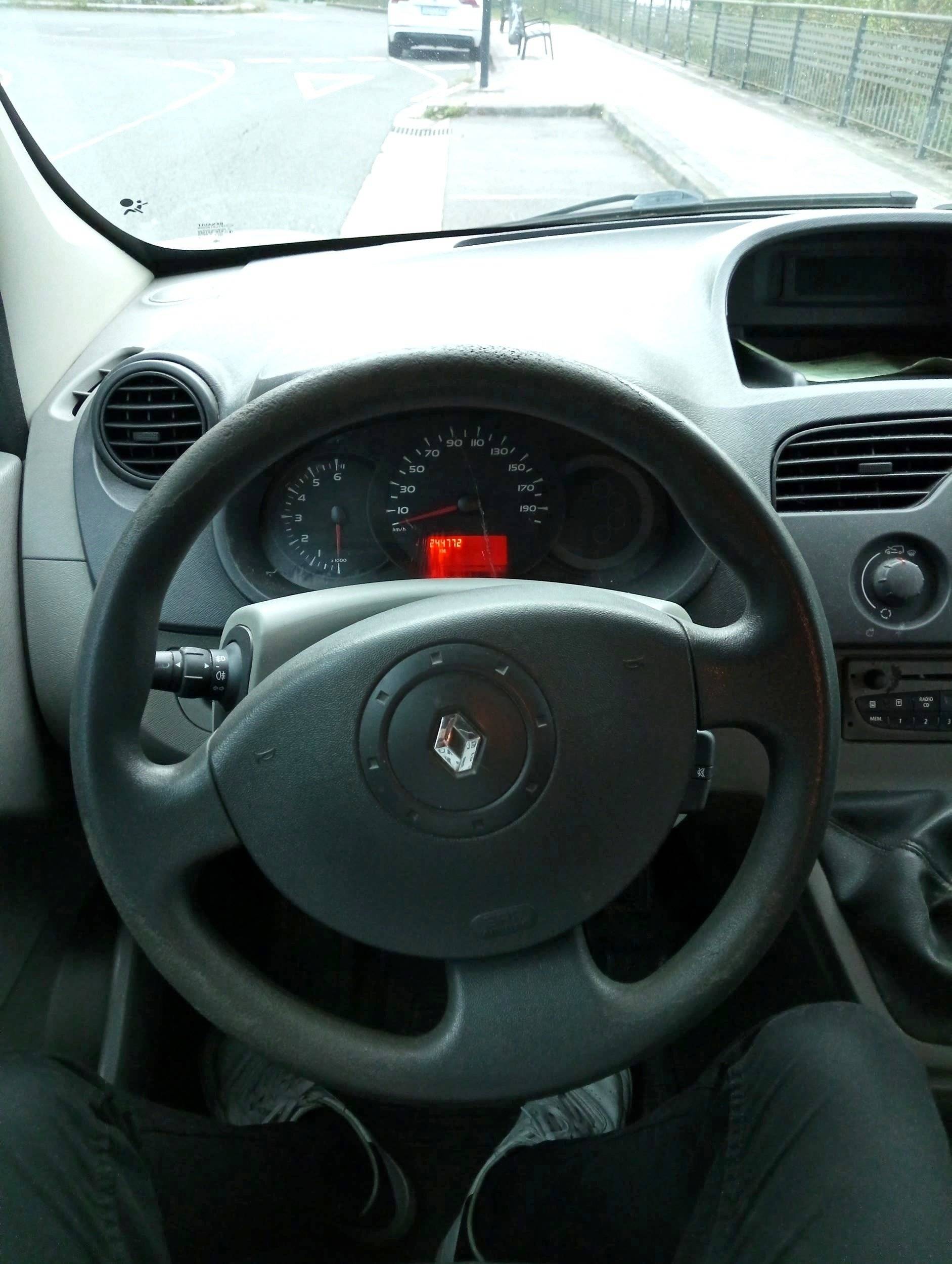 Poste de conduite Renault Renault Kangoo - Yescapa