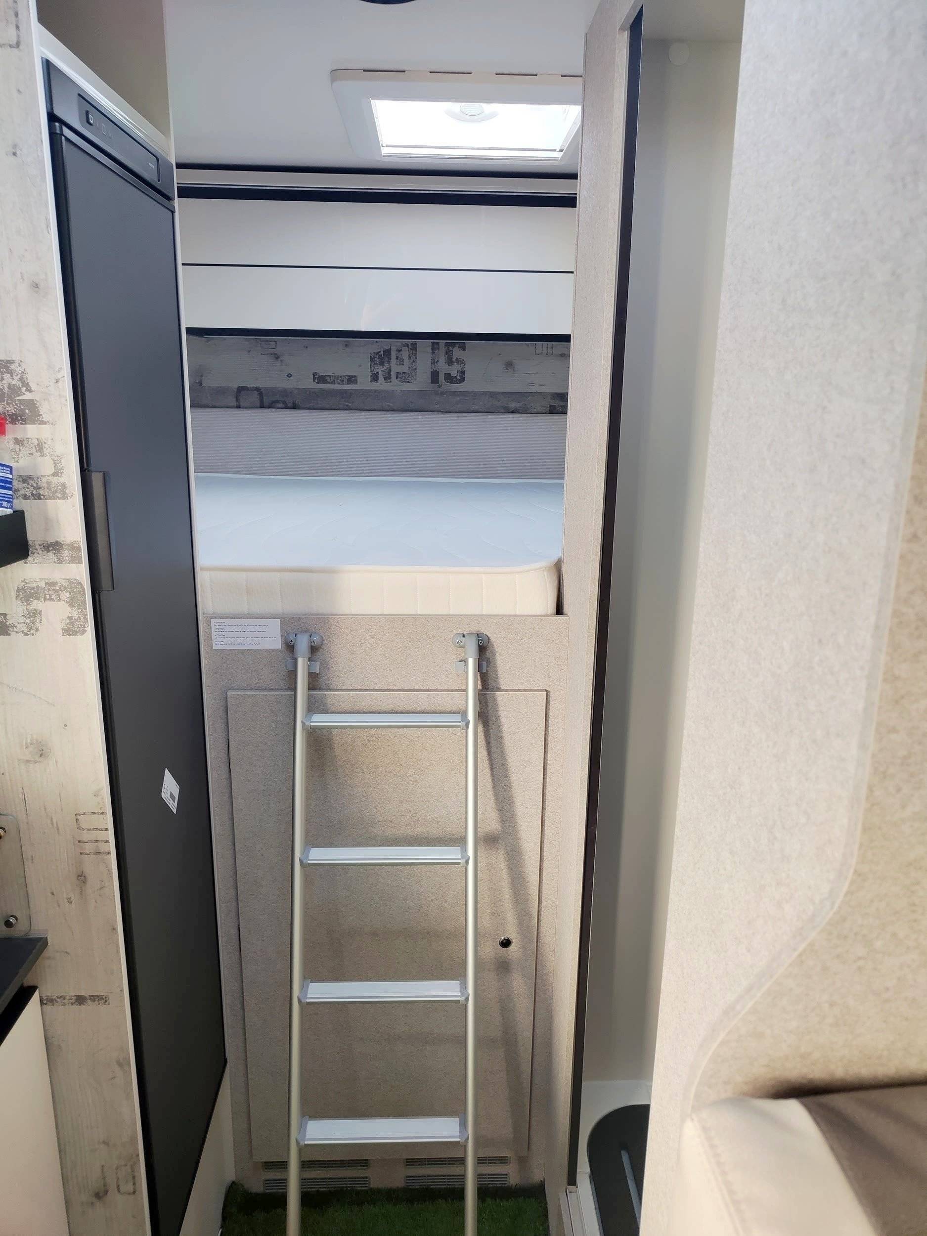 Mclouis Mclouis MC4 331