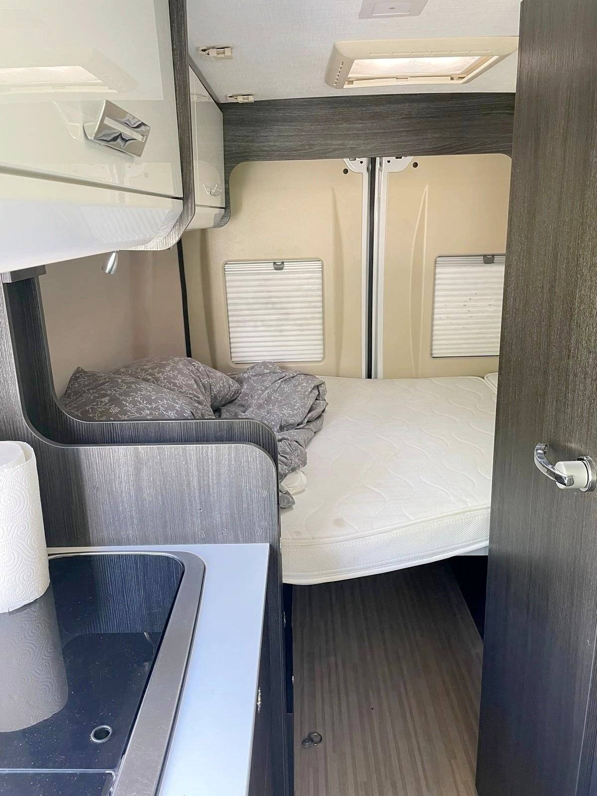 Berth Fiat Ducato 2,3 l 140 CV - Yescapa