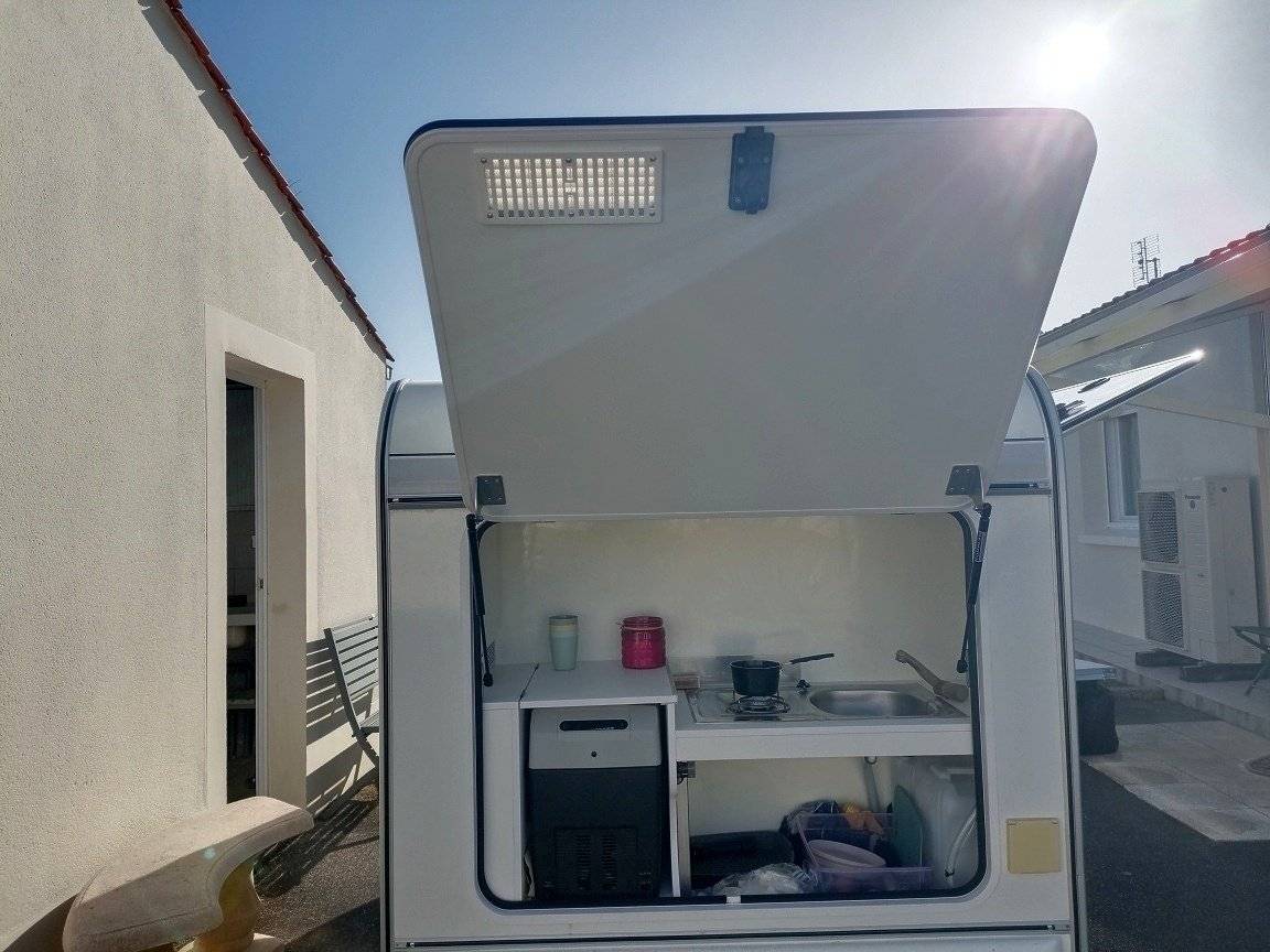 Kitchenette  - Yescapa