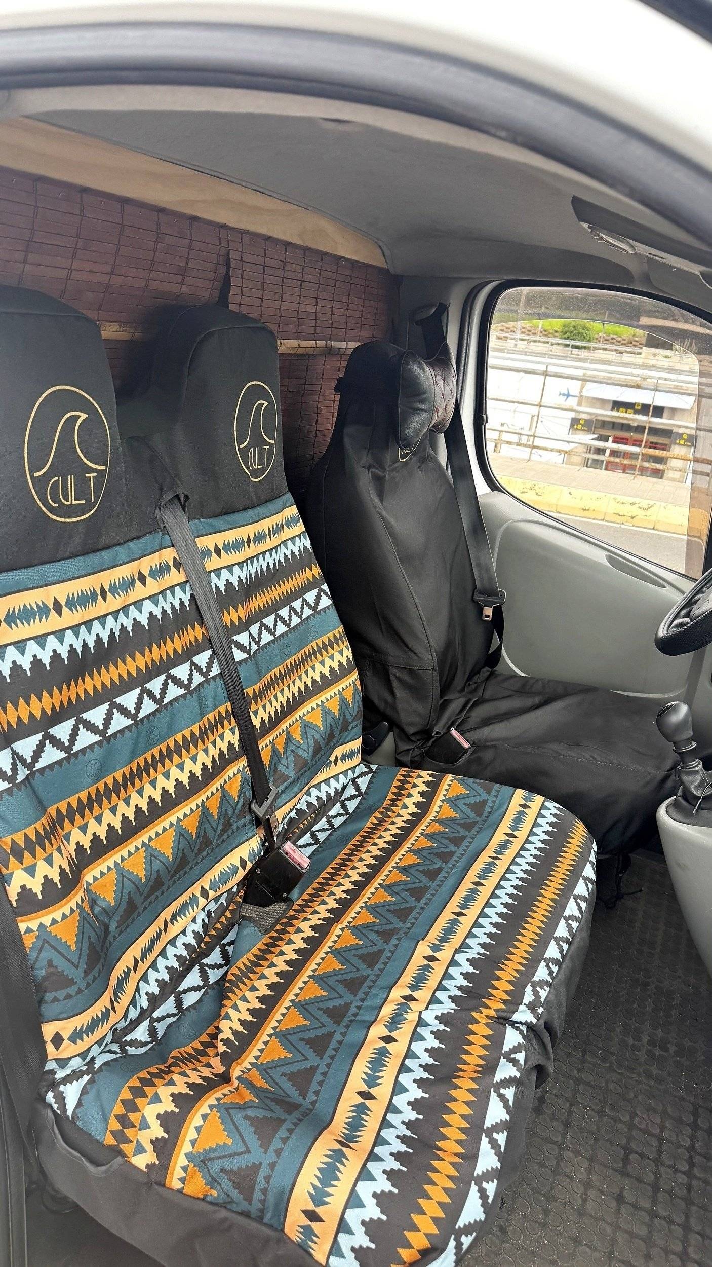 Driver's compartment Opel vivaro L2H1 - Yescapa