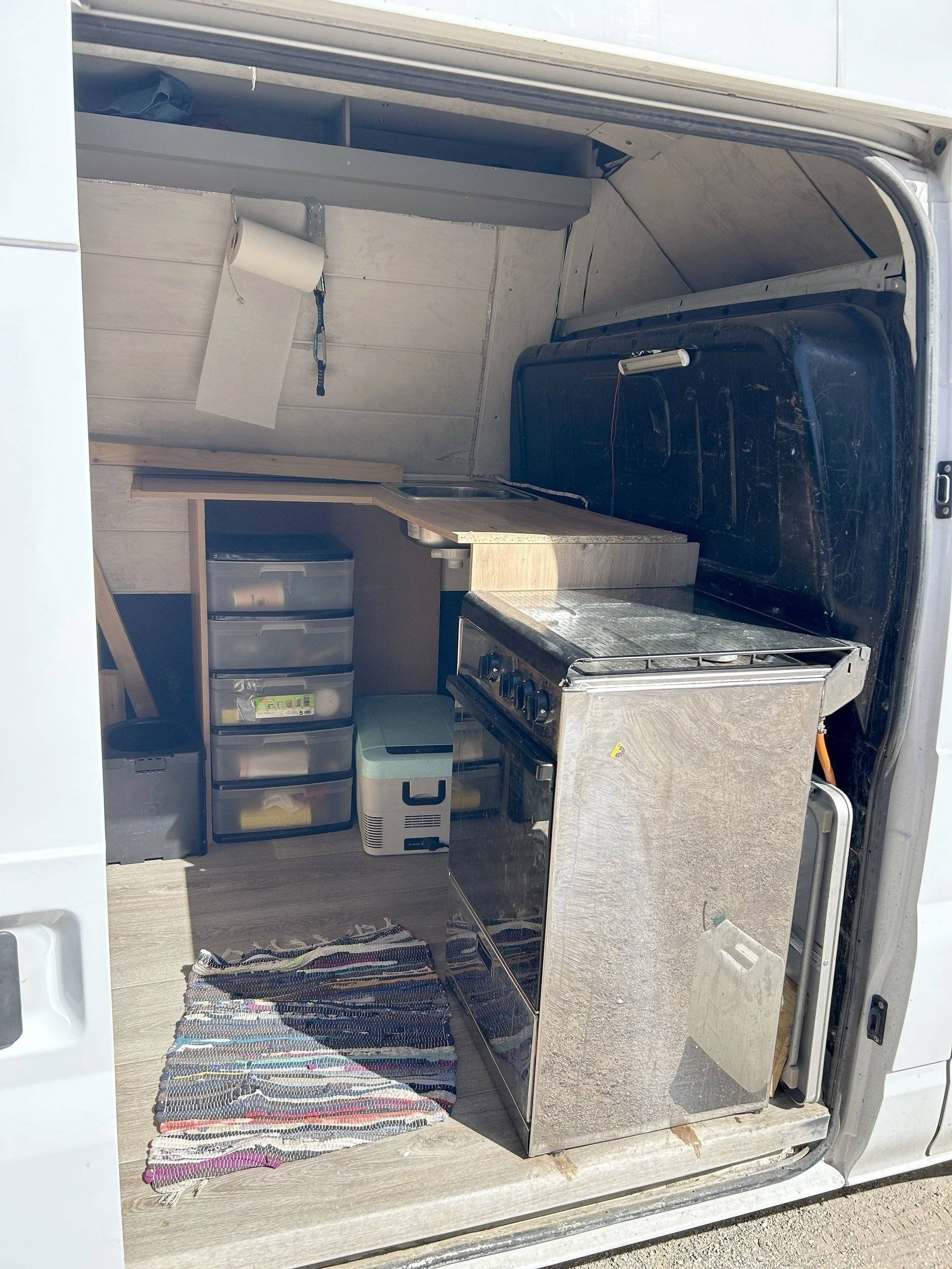 Berth Ford Transit - Yescapa