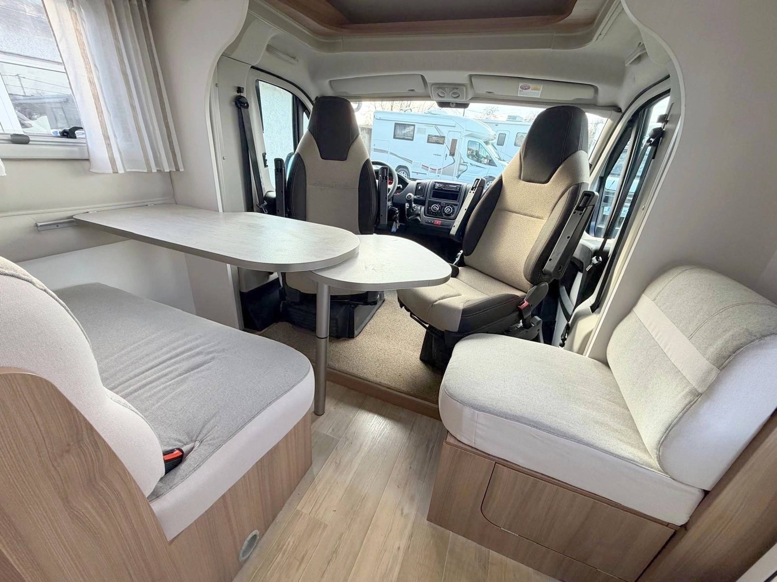 Pilote P700 C Essentiel