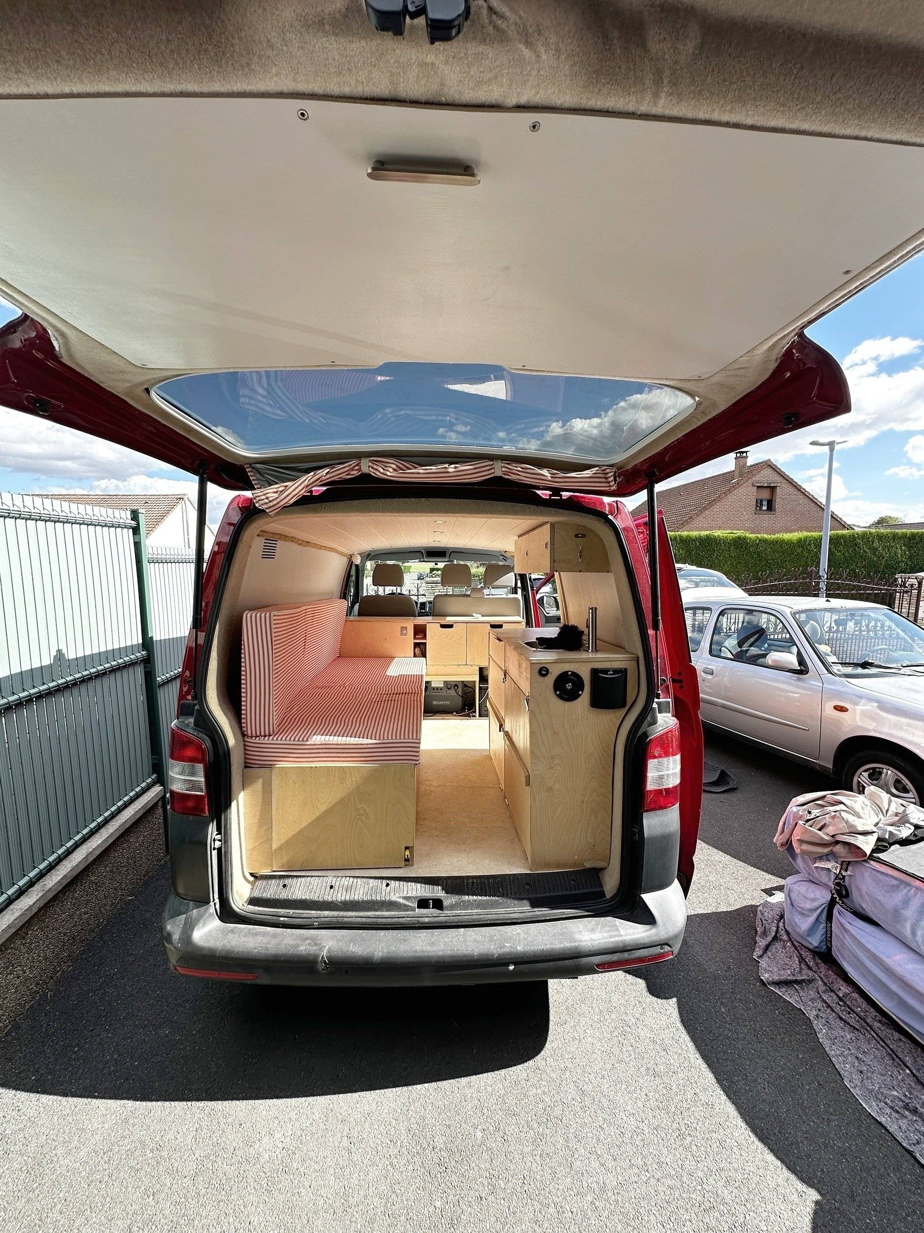 Volkswagen T5 2,0 l 102 ch
