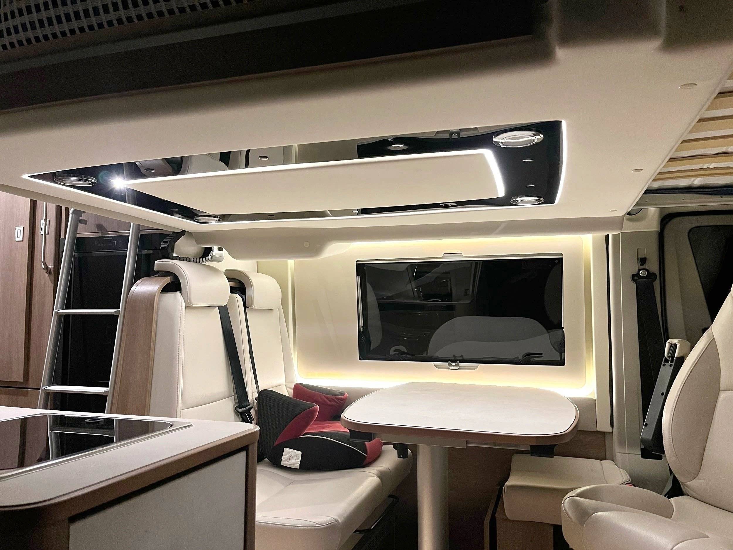 Dinette Fiat Duccato 2,3L 160CV - Yescapa