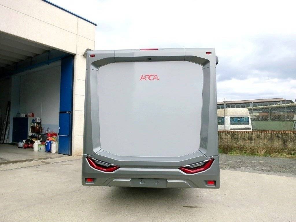 Arca  P745 GLG CON CAMBIO AUTOMATICO