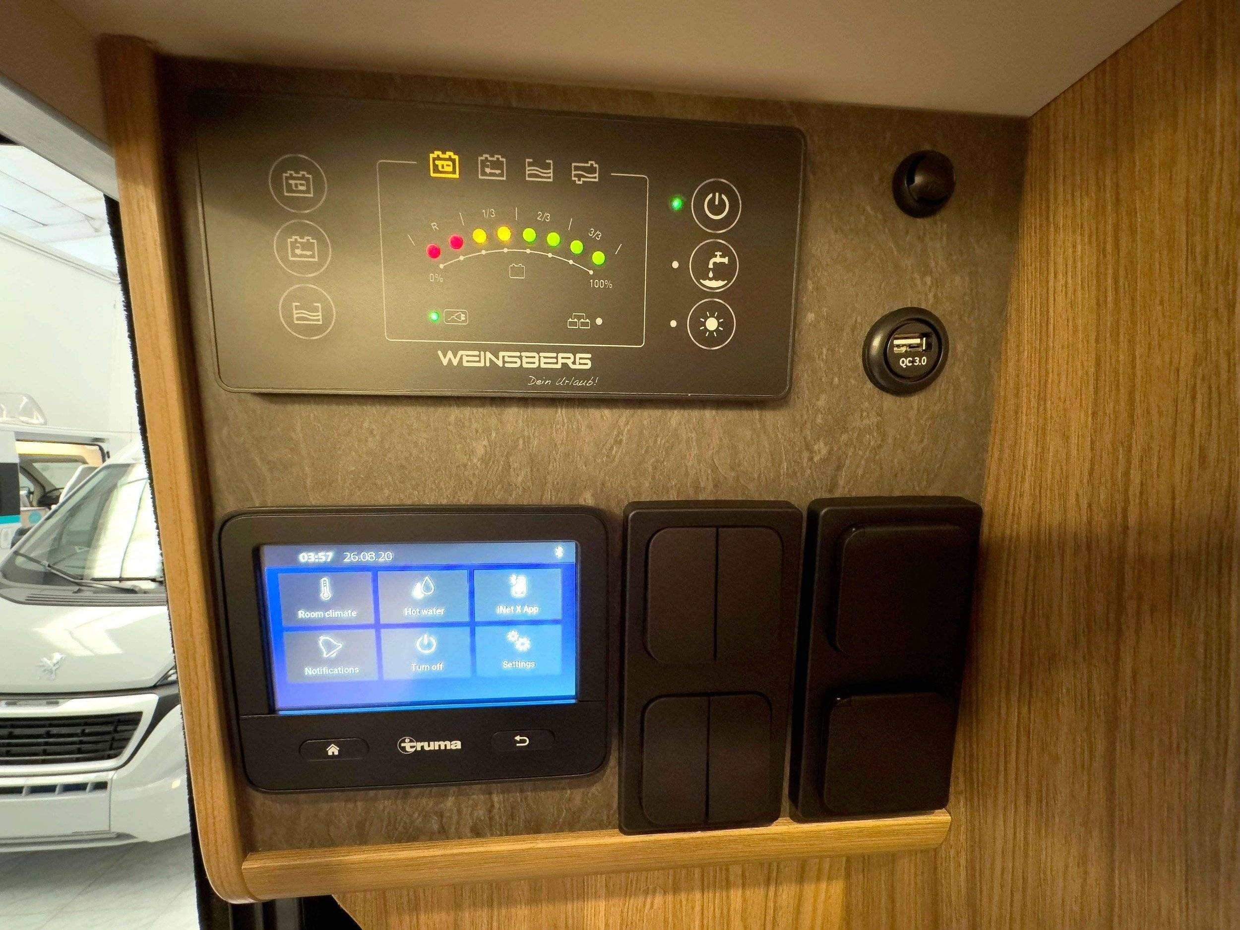 Weinsberg Carabus 600DQ Hot Edition