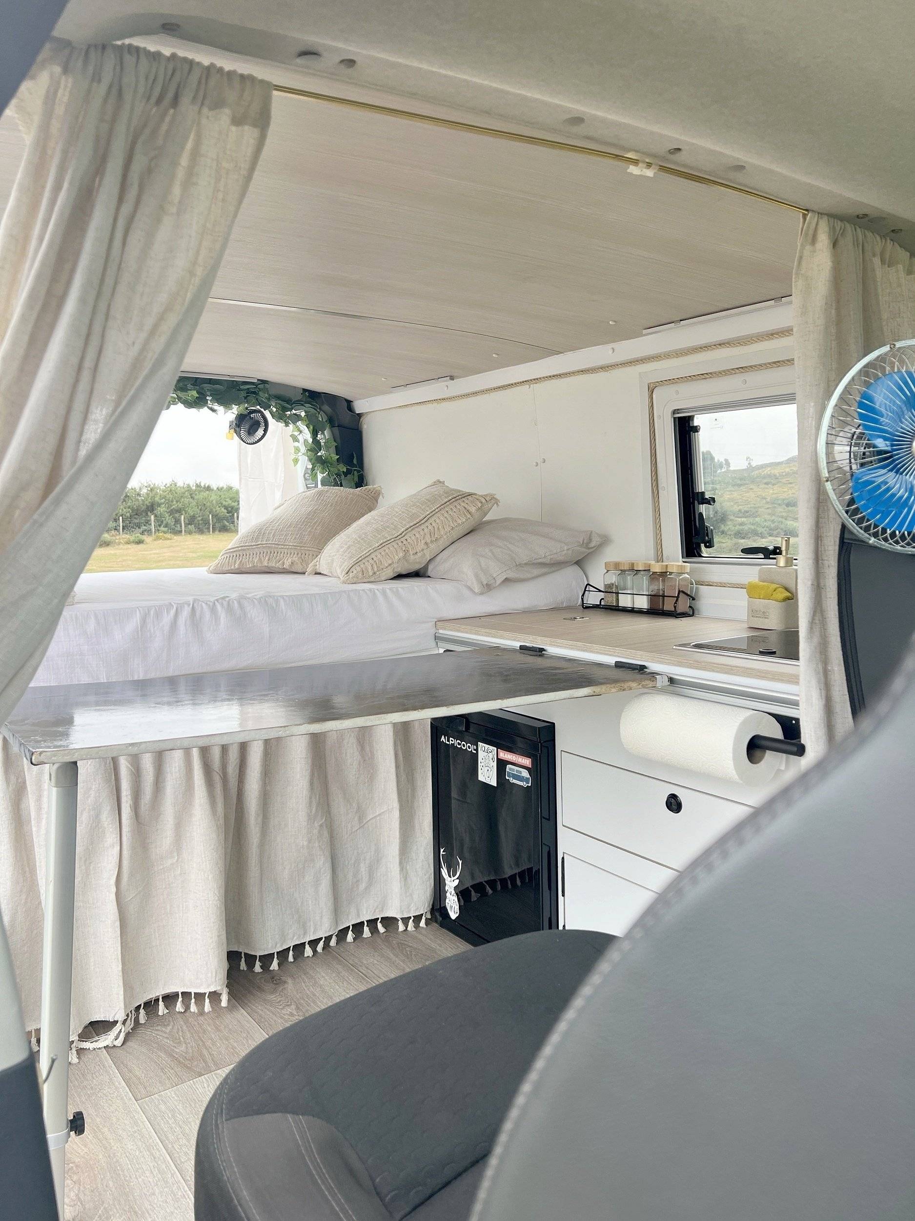 Comedor Renault Trafic 1,6 l 120 ch - Yescapa