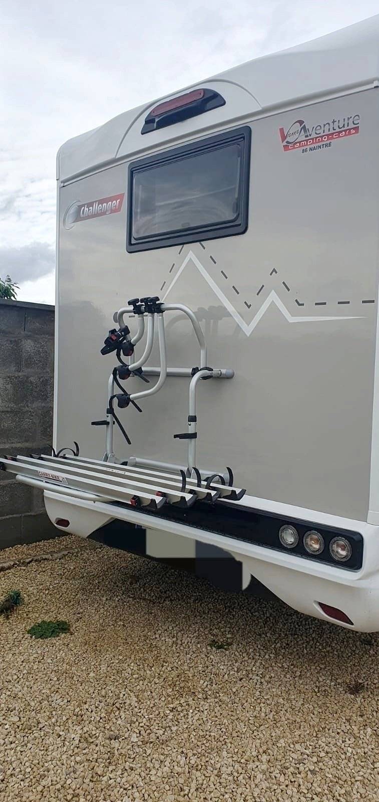 Challenger 380 GRAPHITE