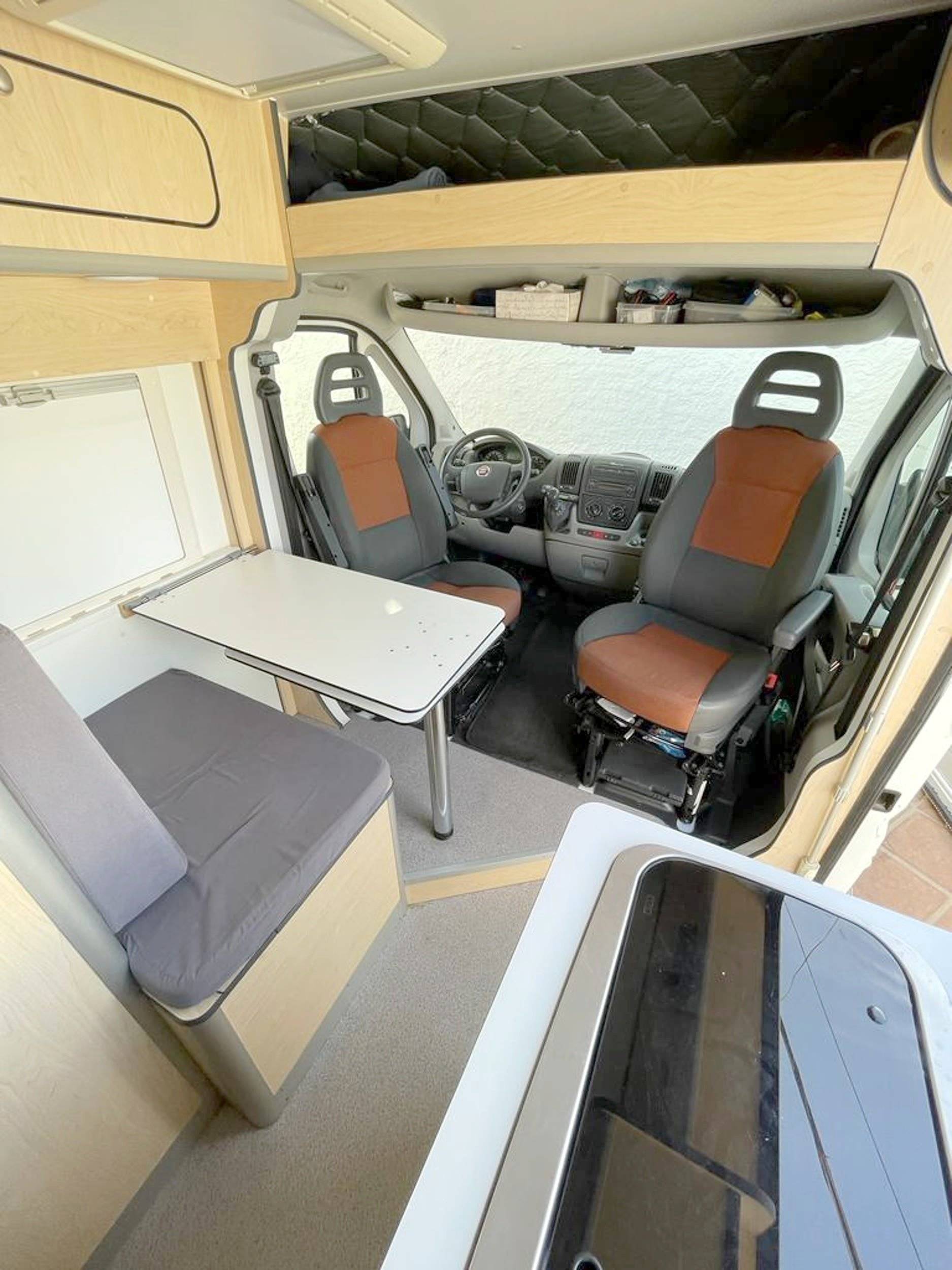 Dinette Fiat Ducato 2,3 l Multijet. - Yescapa