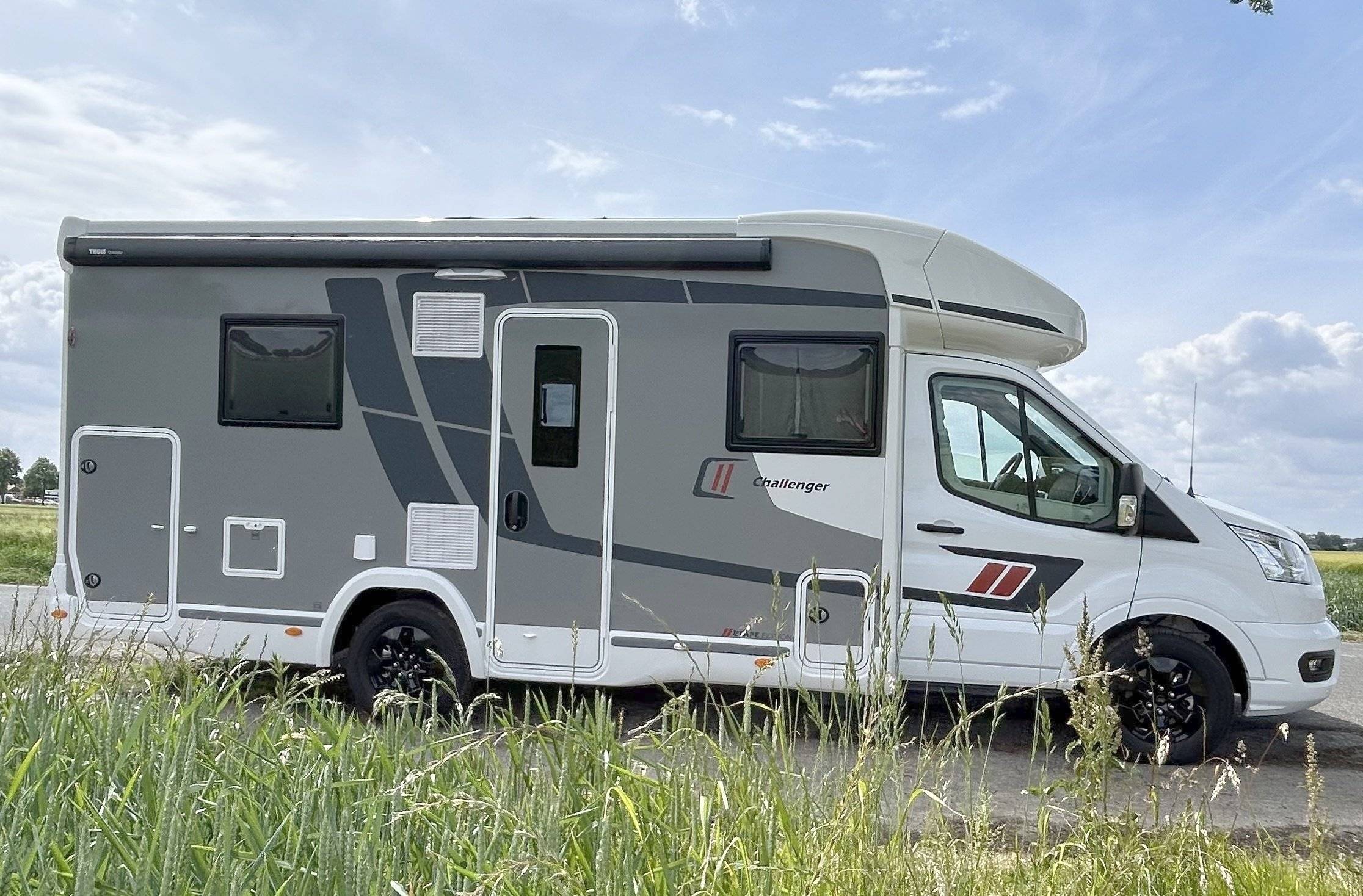 Challenger Challenger 380