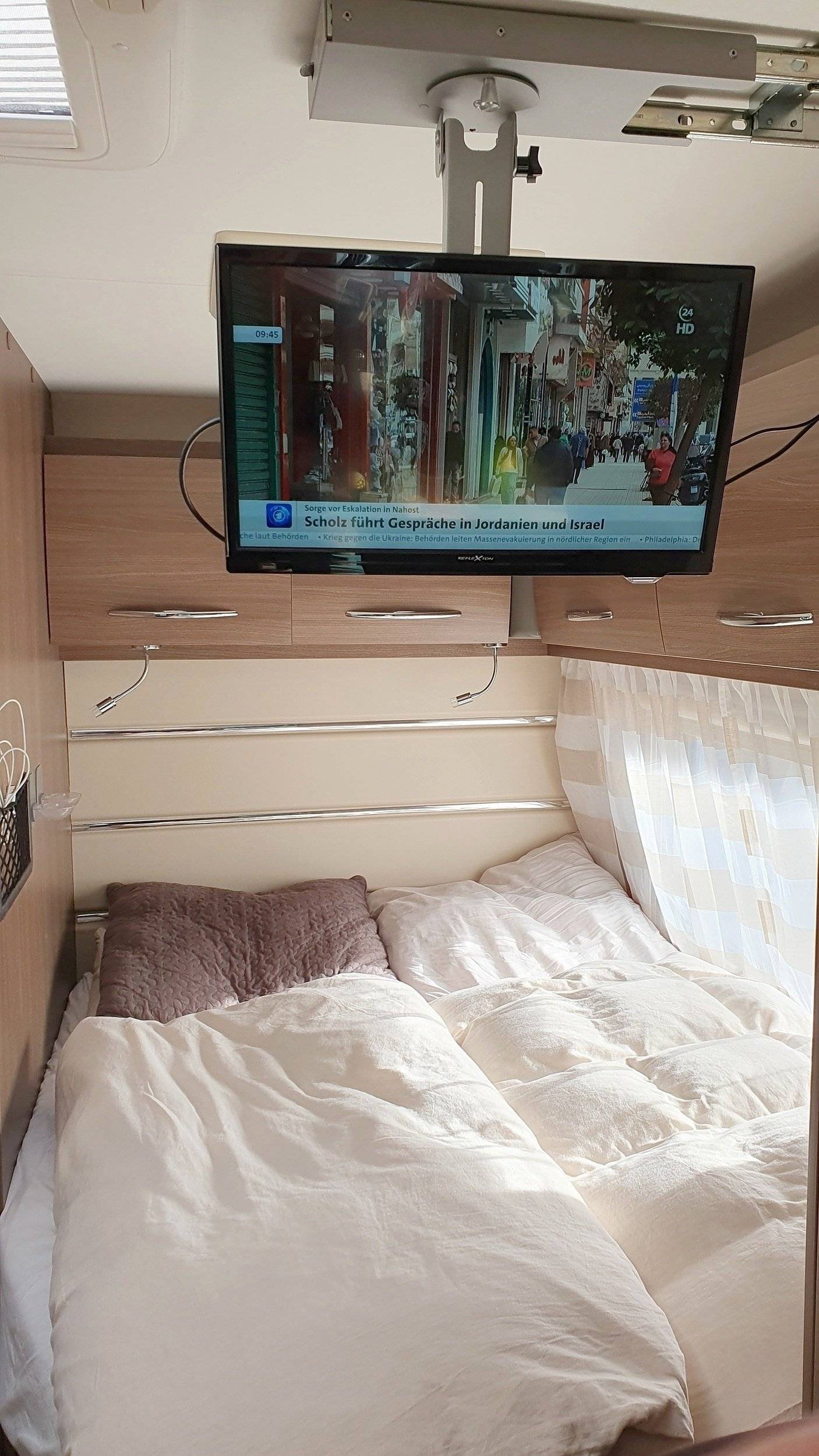 Berth Ford FORD TRANSIT - Yescapa